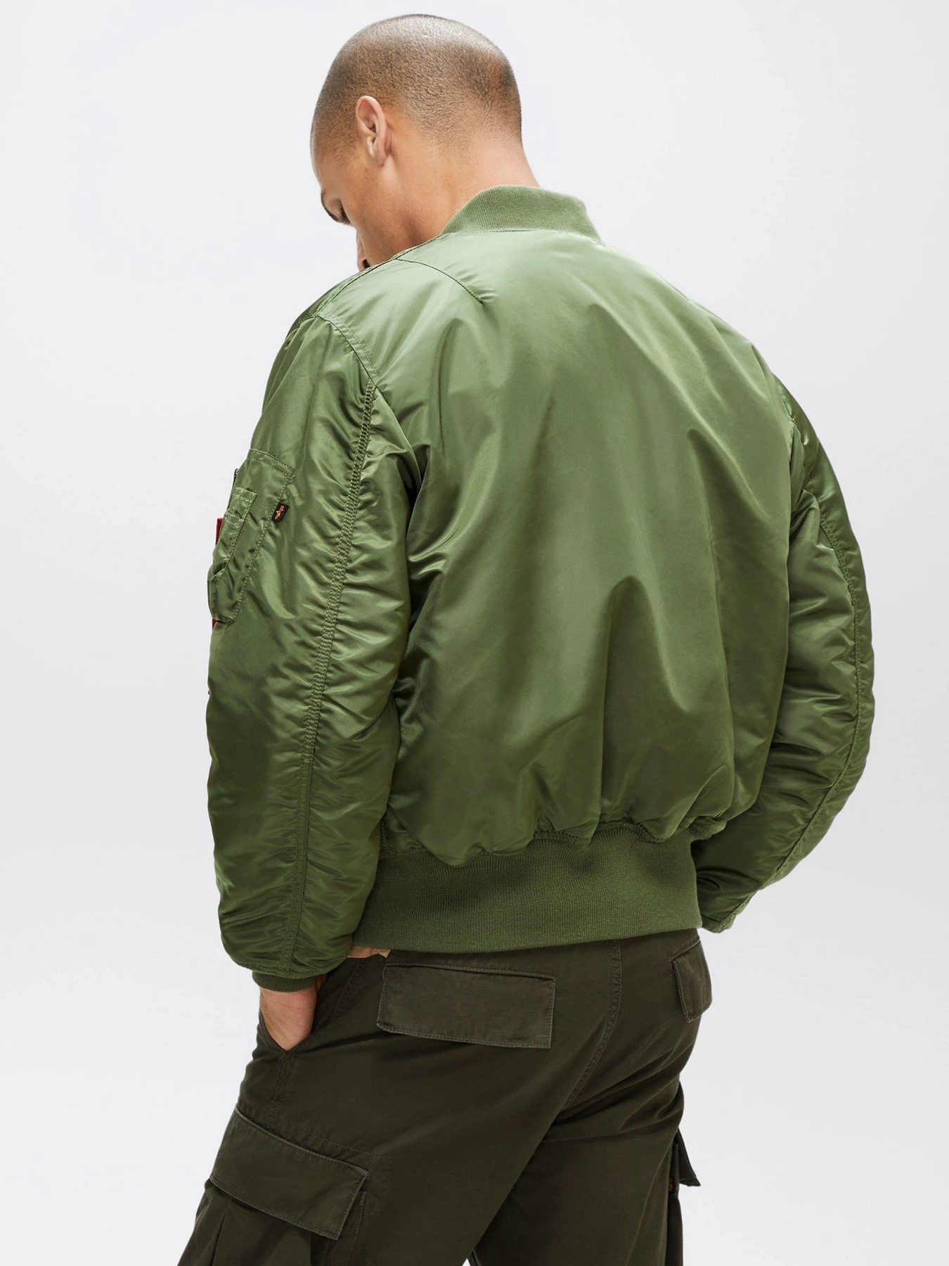 Куртки та дублянки Alpha Industries MA-1 BLOOD CHIT модель MJM21300C1_310 Куртки та дублянки Alpha Industries MA-1 BLOOD CHIT модель MJM21300C1_310 Фото