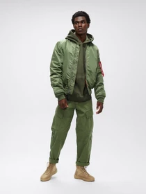 Куртки и дубленки Alpha Industries МА-1 SLIM FIT  модель MJM44530C1_310 Фото