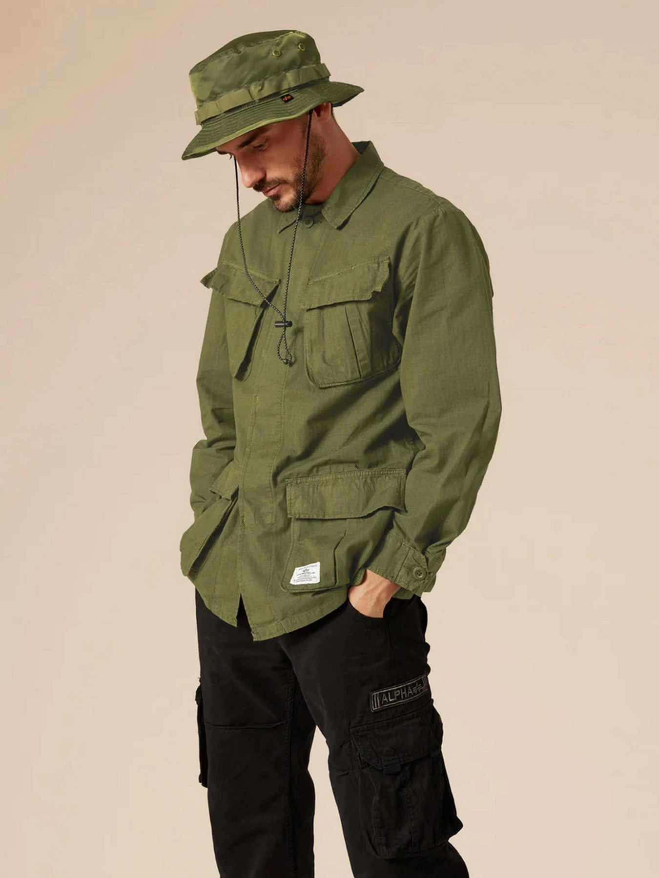 Куртки и дубленки Alpha Industries Jungle Fatigue Jacket модель MSJ52000C1_301 Куртки и дубленки Alpha Industries Jungle Fatigue Jacket модель MSJ52000C1_301 Фото