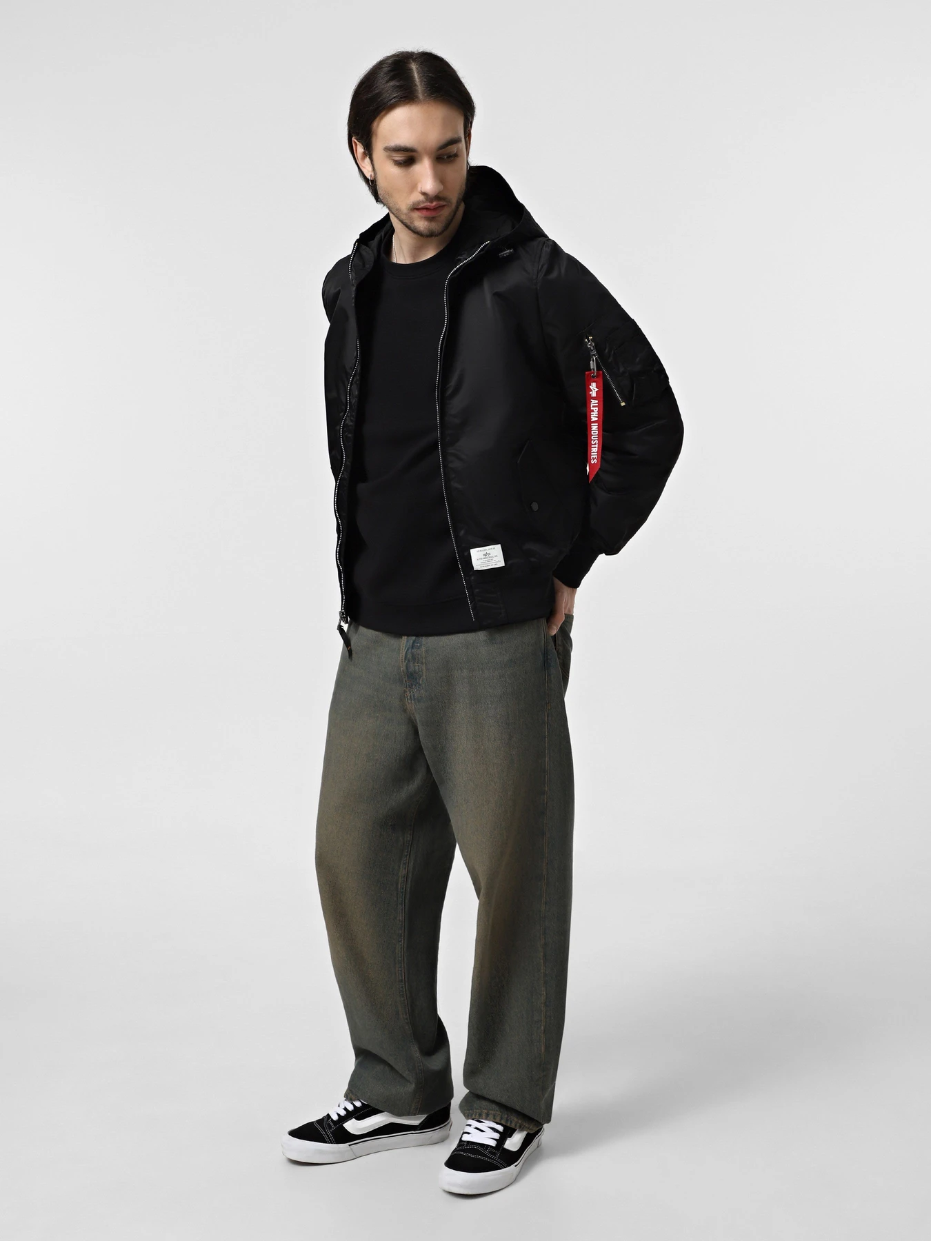 Куртки та дублянки Alpha Industries L-2b Hooded Gen II модель UJL52000C1_001 Фото