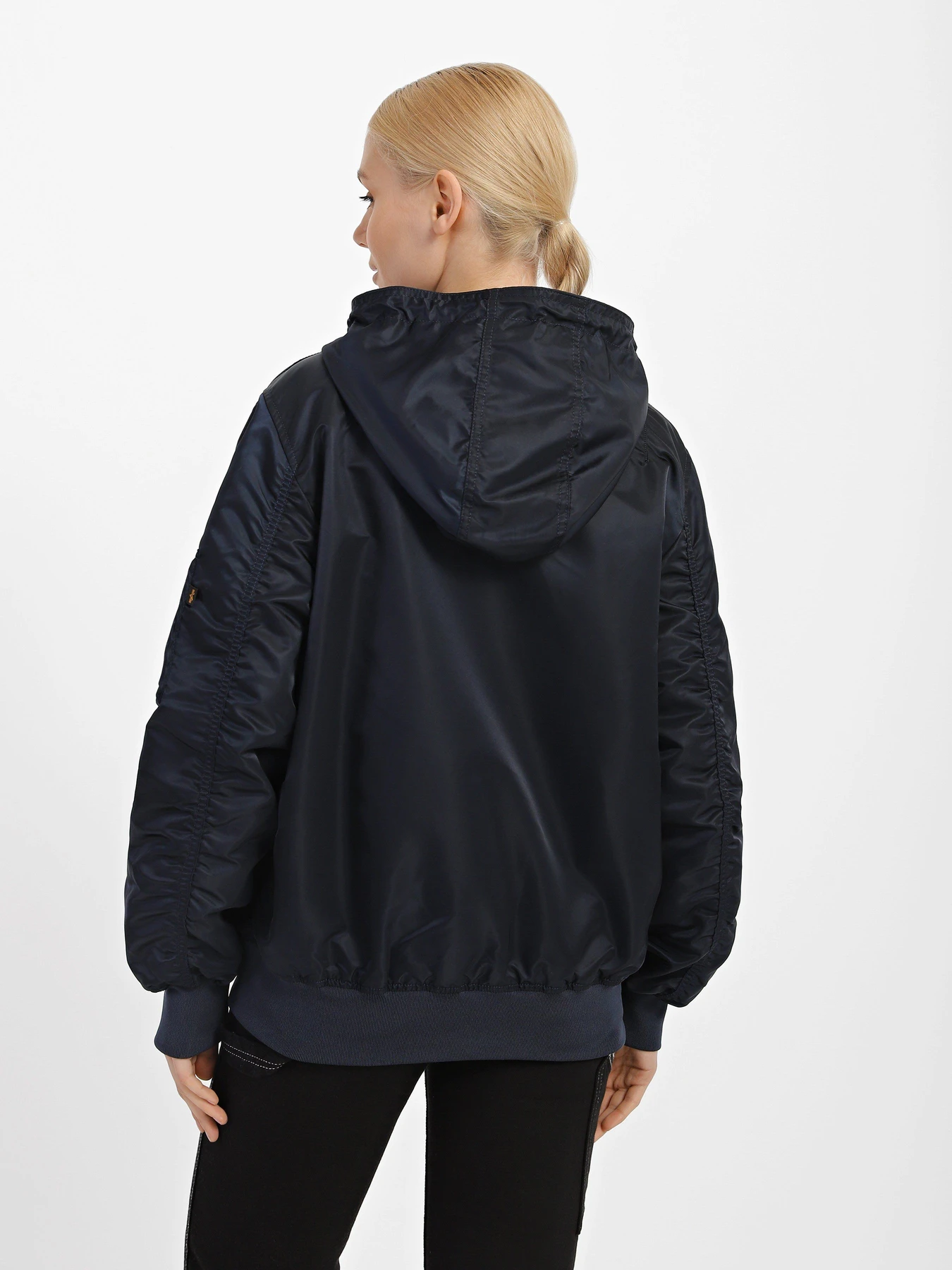 Куртки та дублянки Alpha Industries L-2B модель UJL52000C1_410 Фото