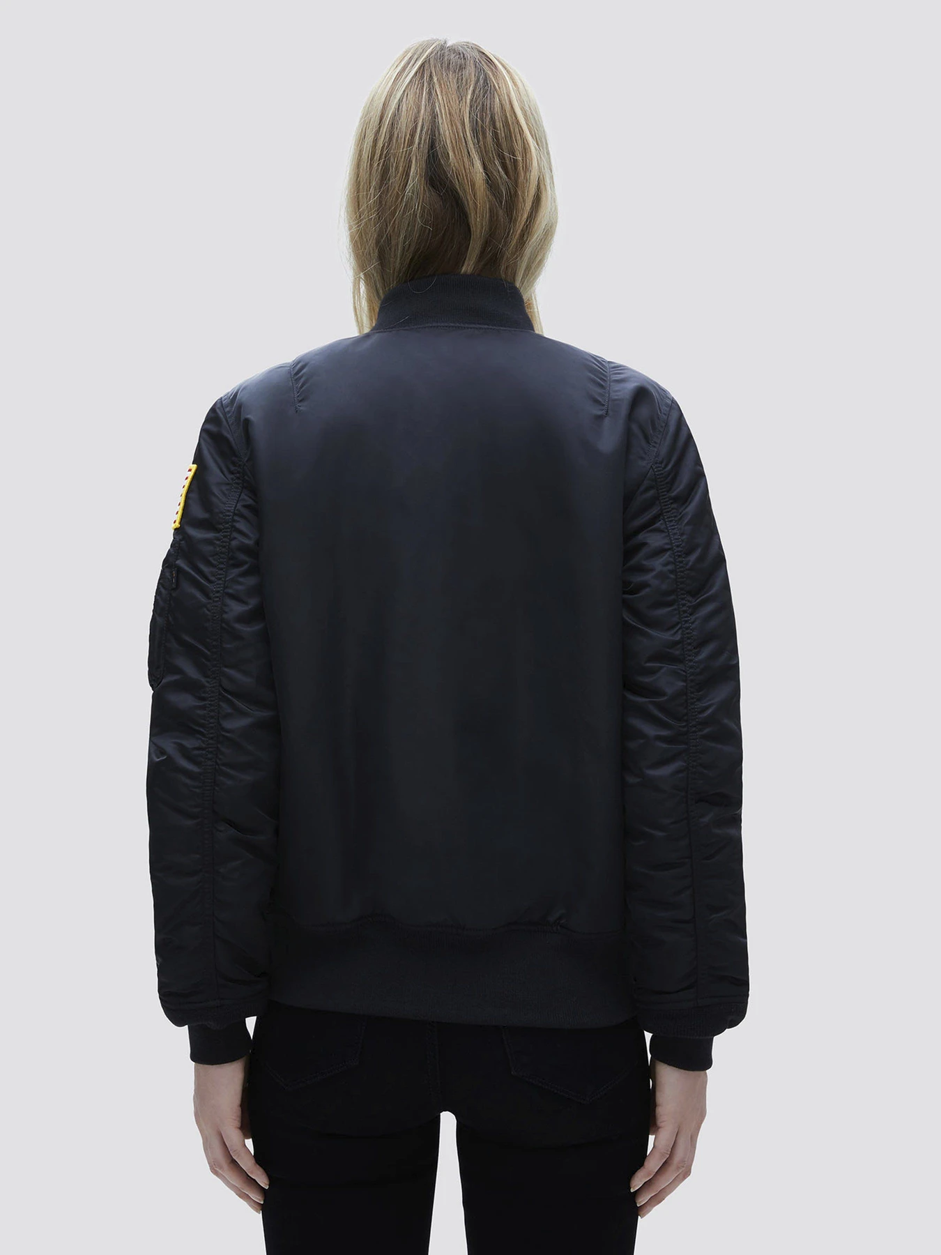 Куртки и дубленки Alpha Industries MA-1 NASA W модель WJM49501C1_001 Куртки и дубленки Alpha Industries MA-1 NASA W модель WJM49501C1_001 Фото