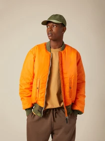Куртки и дубленки Alpha Industries Ma-1 модель MJM21000C1_961 Фото
