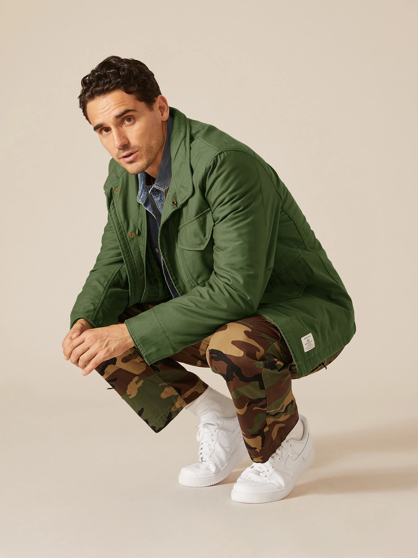 Пальто и плащи Alpha Industries M-65 MOD модель MJM51501C1_304 Пальто и плащи Alpha Industries M-65 MOD модель MJM51501C1_304 Фото