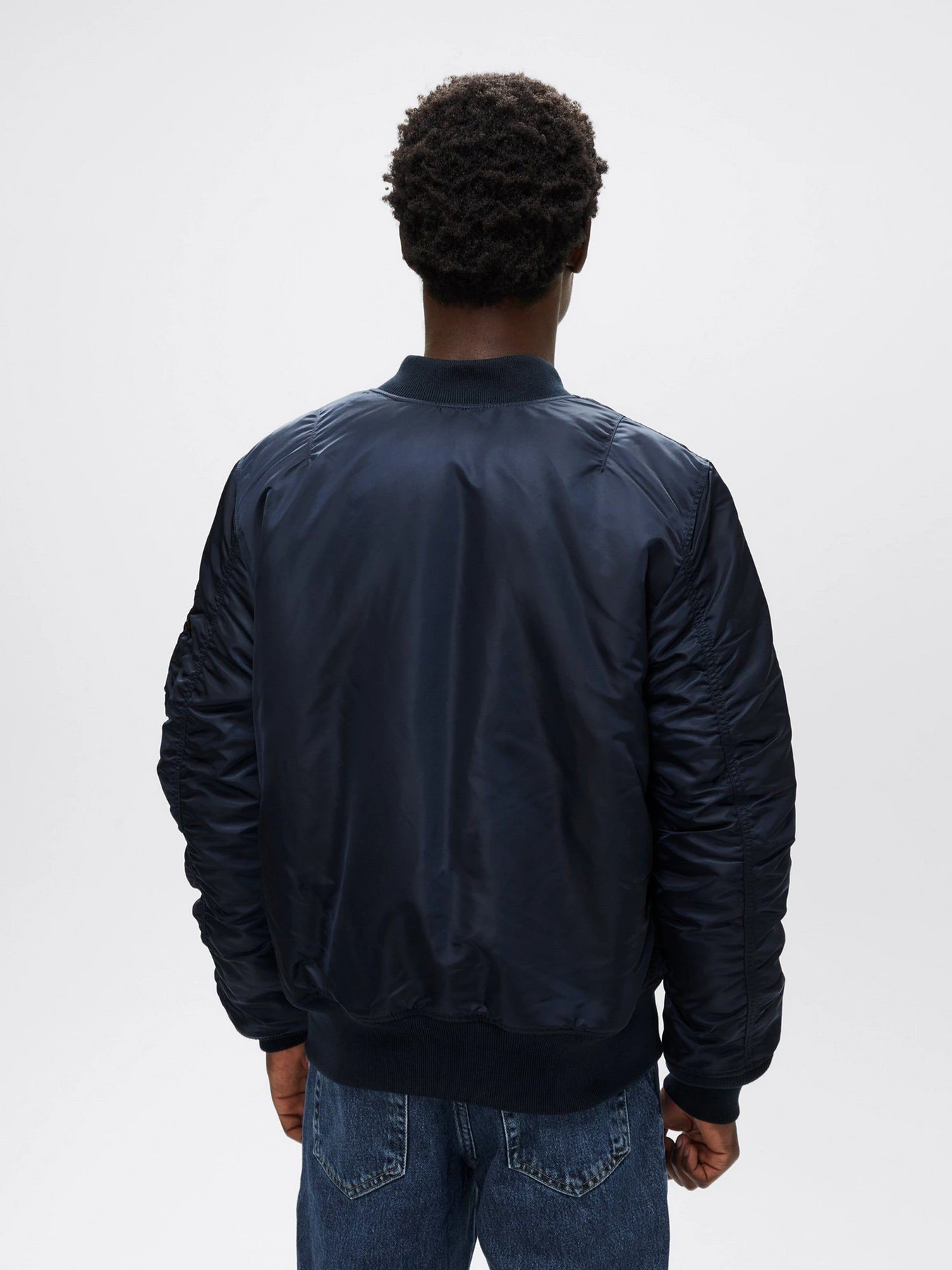 Куртки и дубленки Alpha Industries МА-1 SLIM FIT  модель MJM44530C1_410 Фото