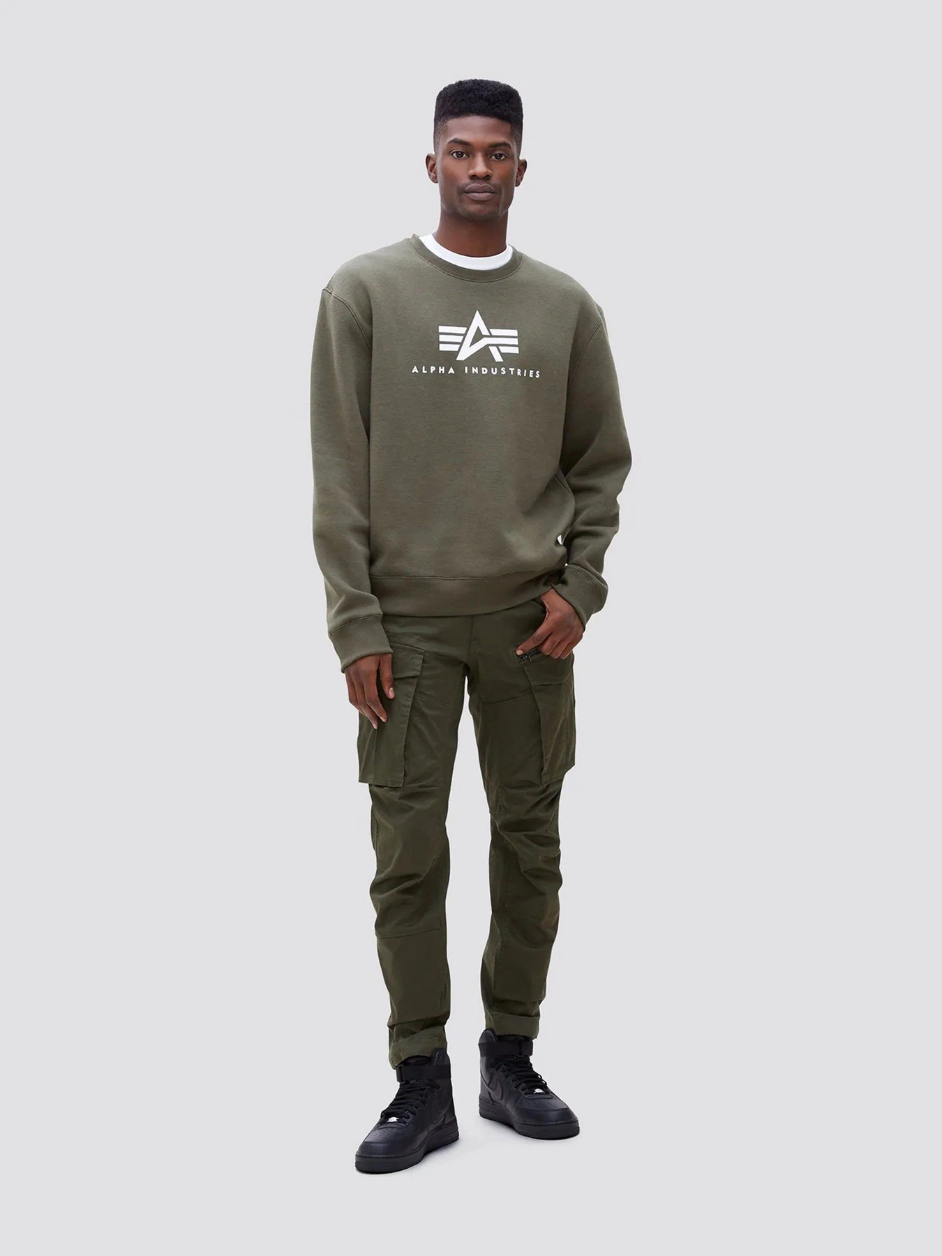 Худі та світшоти Alpha Industries BASIC LOGO CREWNECK модель UFB49001C1_303 Фото