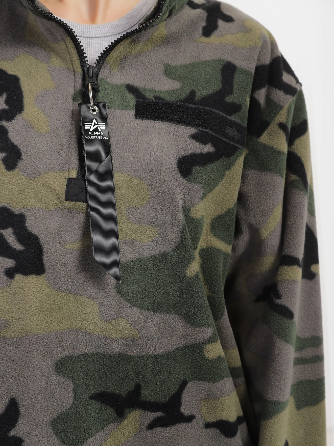 Худі та світшоти Alpha Industries QUARTER ZIP модель UJQ51500C1_961 Худі та світшоти Alpha Industries QUARTER ZIP модель UJQ51500C1_961 Фото
