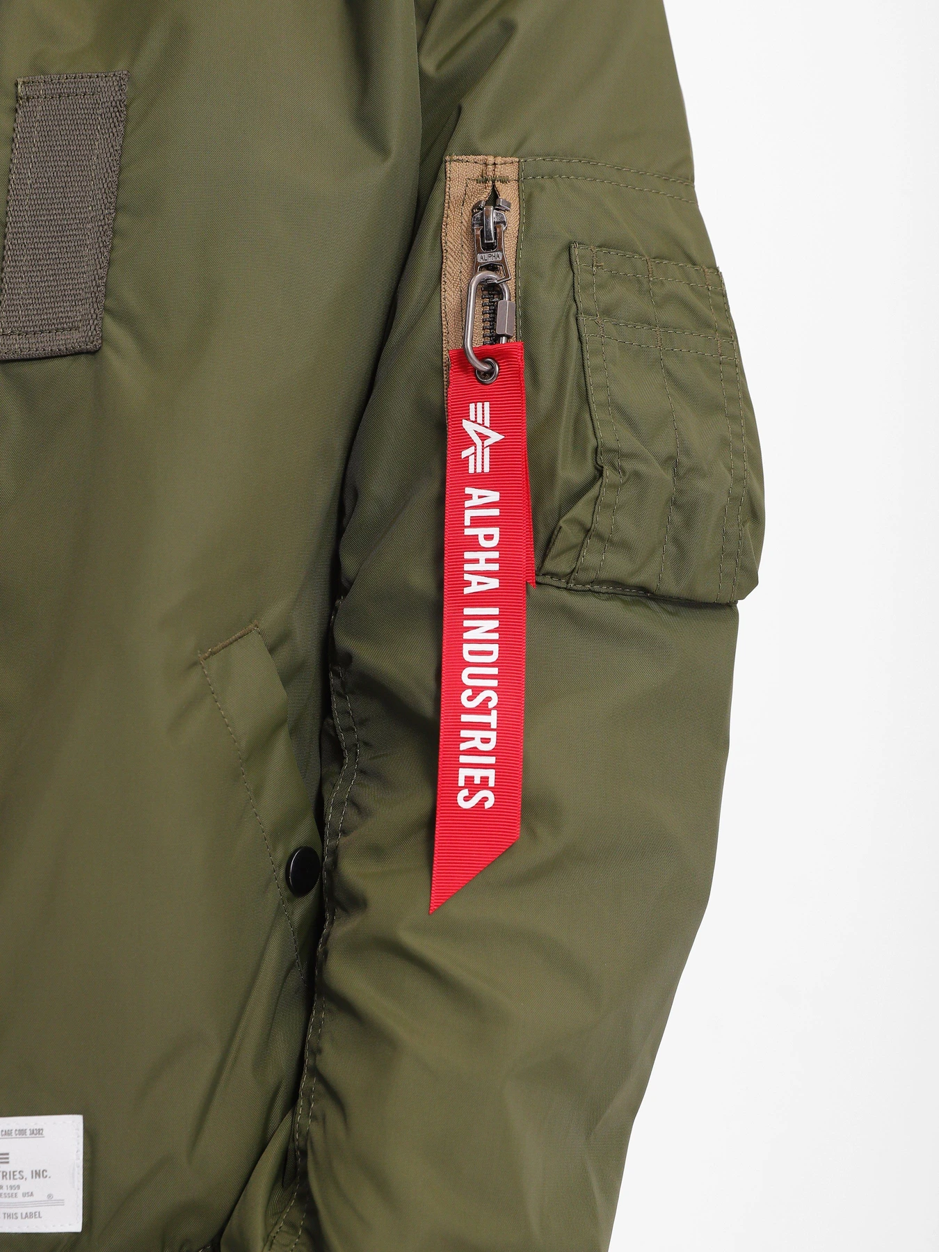 Куртки и дубленки Alpha Industries L-2B SKYMASTER GEN II модель WJL52000C1_301 Куртки и дубленки Alpha Industries L-2B SKYMASTER GEN II модель WJL52000C1_301 Фото