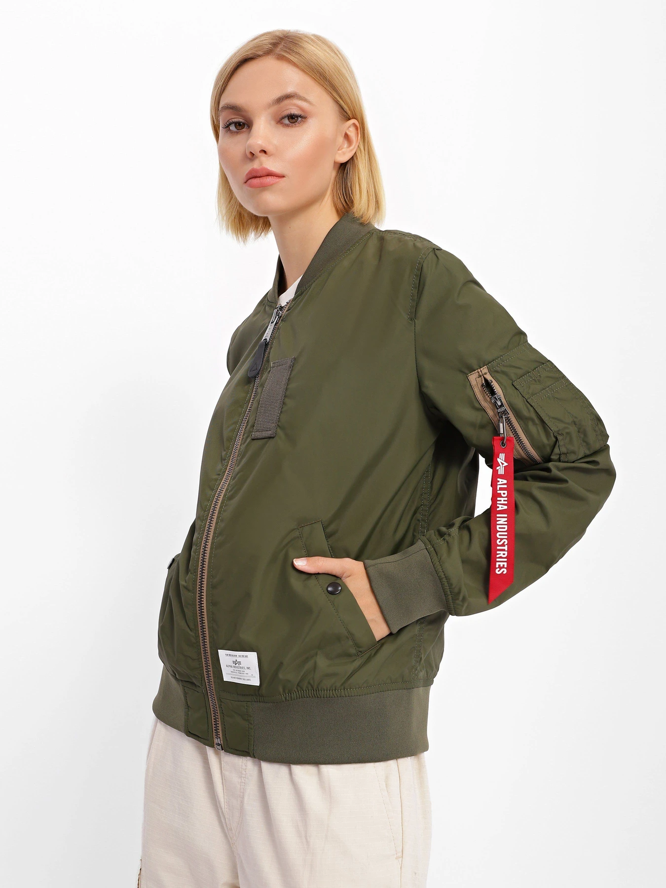 Куртки и дубленки Alpha Industries L-2B SKYMASTER GEN II модель WJL52000C1_301 Куртки и дубленки Alpha Industries L-2B SKYMASTER GEN II модель WJL52000C1_301 Фото