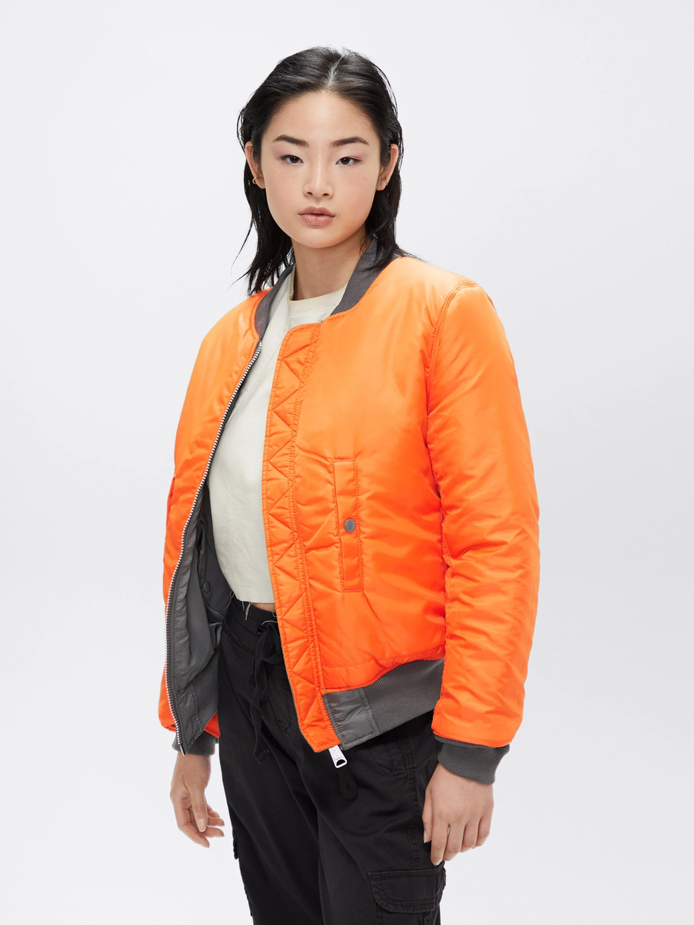 Куртки та дублянки Alpha Industries MA-1 модель WJM44500C1_022 Куртки та дублянки Alpha Industries MA-1 модель WJM44500C1_022 Фото