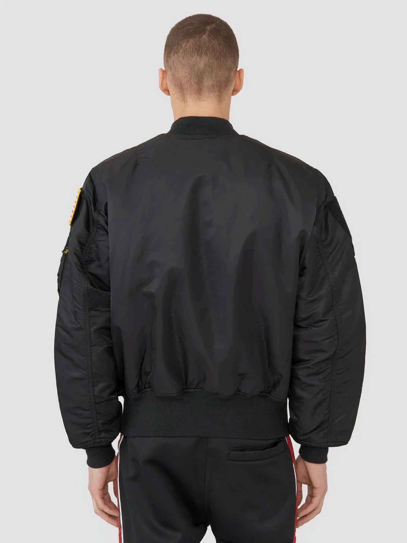 Куртки та дублянки Alpha Industries MA-1 FLEX модель MJM46600C1_001 Куртки та дублянки Alpha Industries MA-1 FLEX модель MJM46600C1_001 Фото