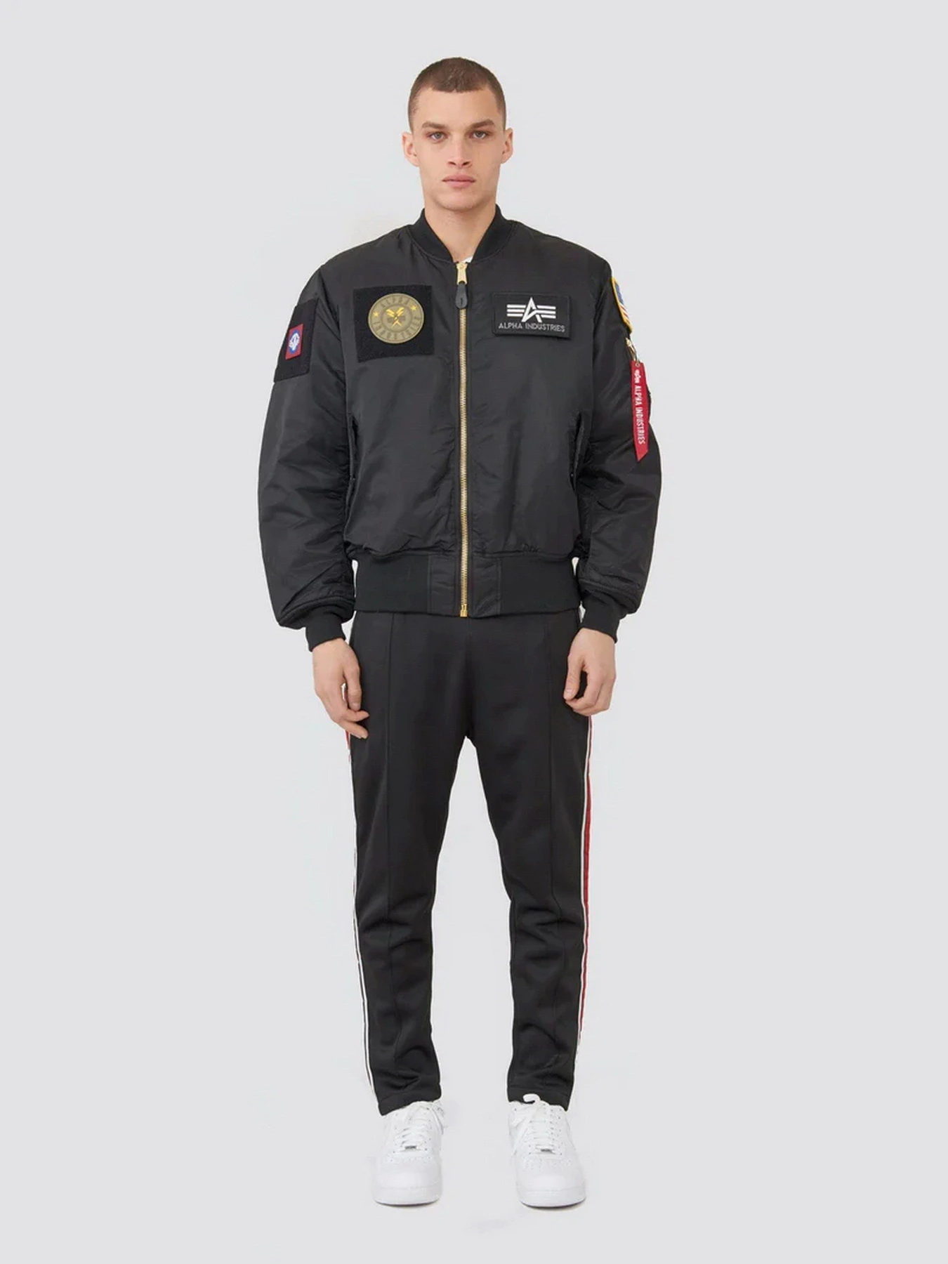 Куртки та дублянки Alpha Industries MA-1 FLEX модель MJM46600C1_001 Куртки та дублянки Alpha Industries MA-1 FLEX модель MJM46600C1_001 Фото