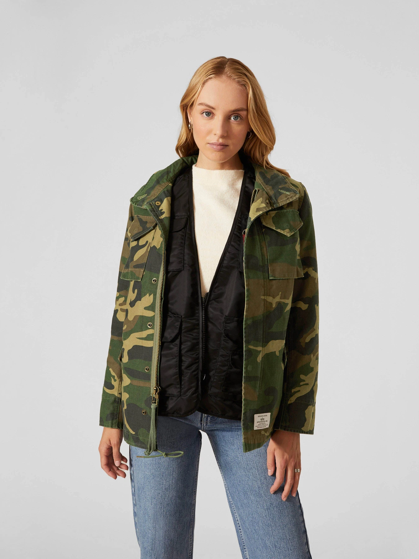 Пальта та плащі Alpha Industries M-65 MOD модель WJM51501C1_961 Пальта та плащі Alpha Industries M-65 MOD модель WJM51501C1_961 Фото