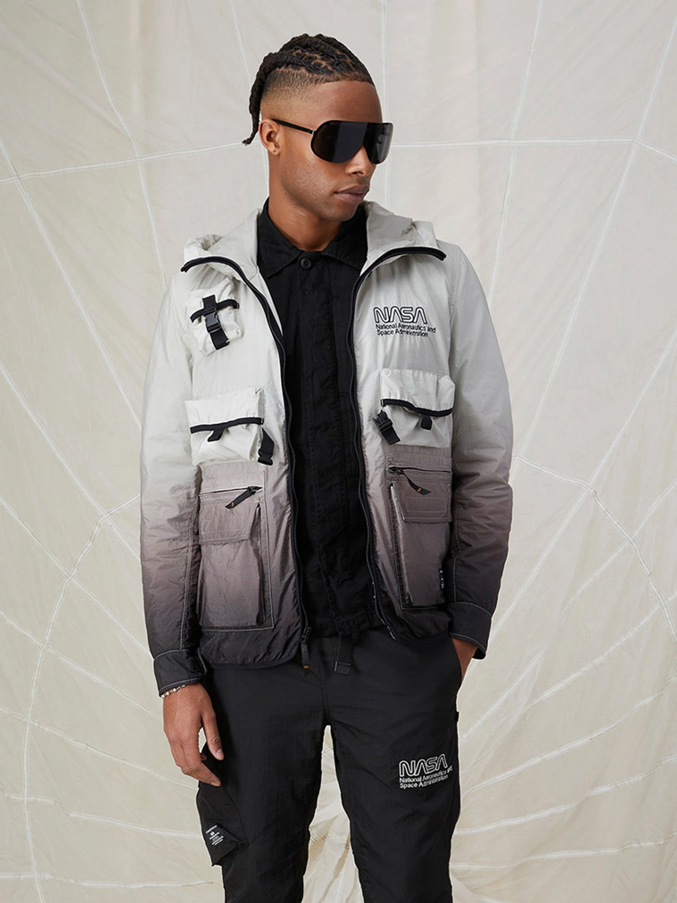Куртки та дублянки Alpha Industries Gradient NASA модель EJG53000C1_066 Куртки та дублянки Alpha Industries Gradient NASA модель EJG53000C1_066 Фото