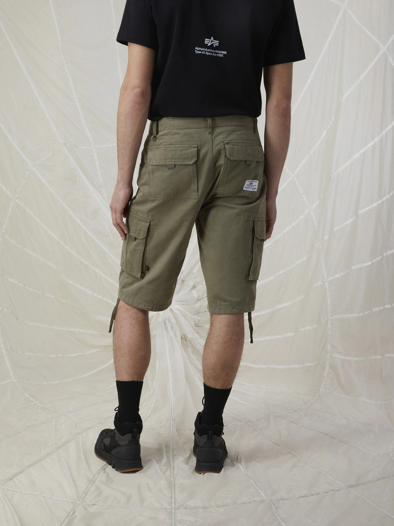 Шорты Alpha Industries Jet модель MBJ53000C1_359 Шорты Alpha Industries Jet модель MBJ53000C1_359 Фото