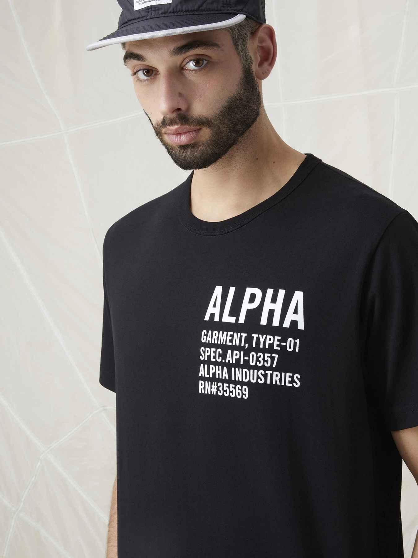 Футболки і поло Alpha Industries Graphic Tee модель MTA53000C1_001 Футболки і поло Alpha Industries Graphic Tee модель MTA53000C1_001 Фото