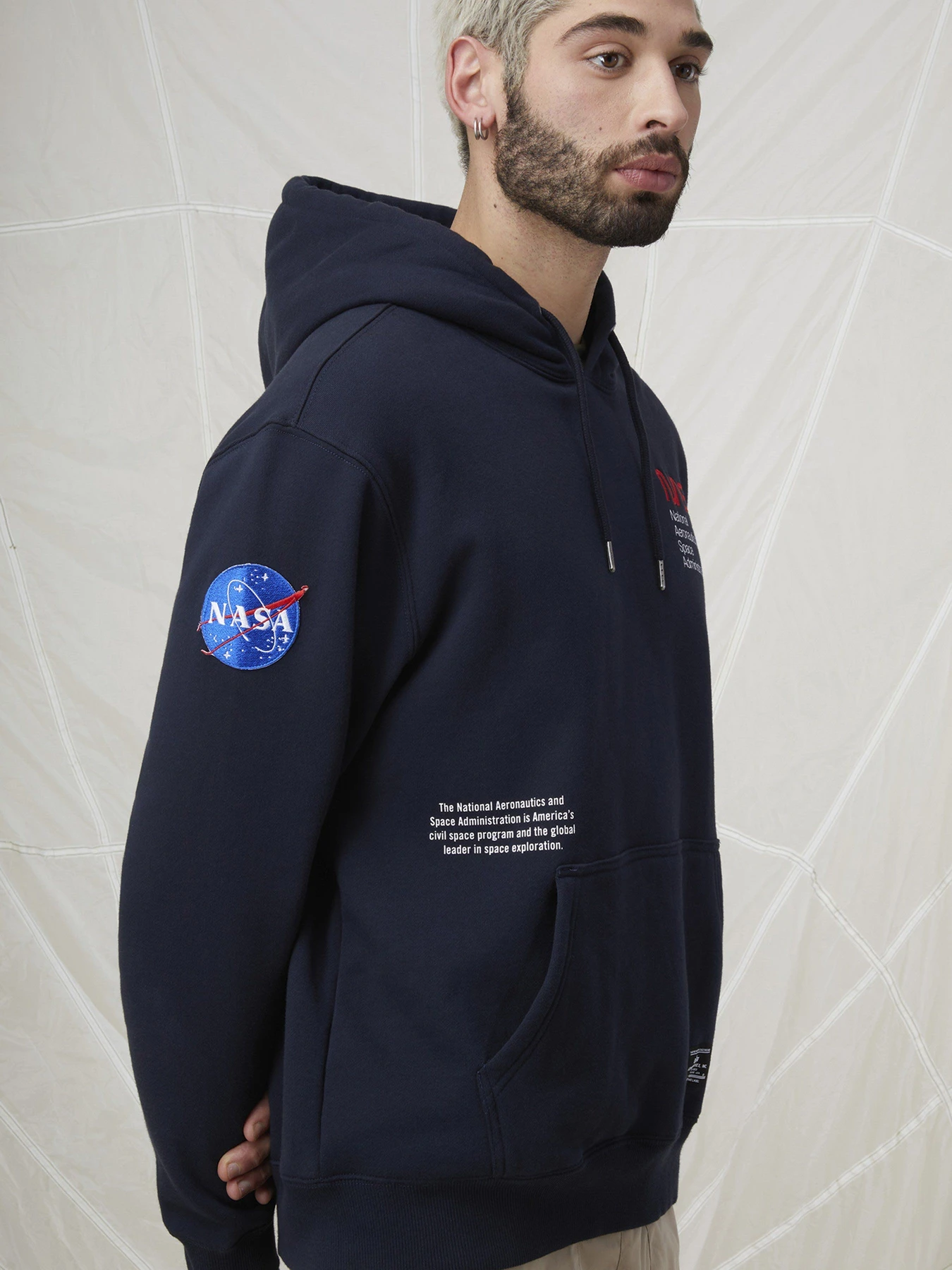 Худі та світшоти Alpha Industries Nasa Worm Logo модель USN53000C1_410 Худі та світшоти Alpha Industries Nasa Worm Logo модель USN53000C1_410 Фото
