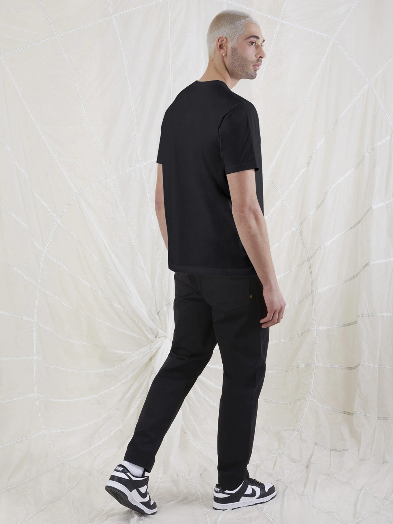 Футболки и поло Alpha Industries Essential Tee модель UTE51500PK_001 Фото