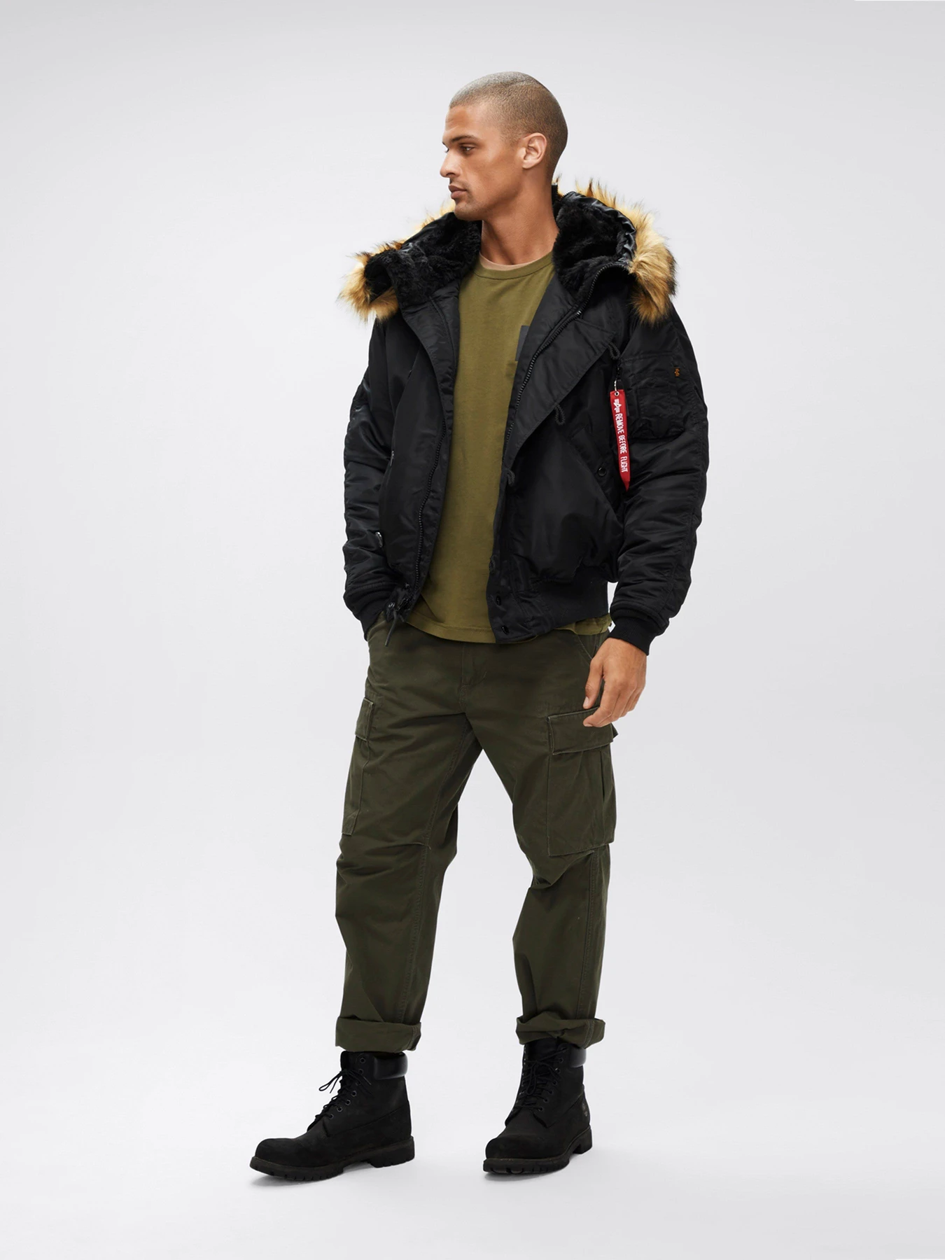 Куртки и дубленки Alpha Industries N-2B SHORT WAIST модель MJN30000C1_001 Фото