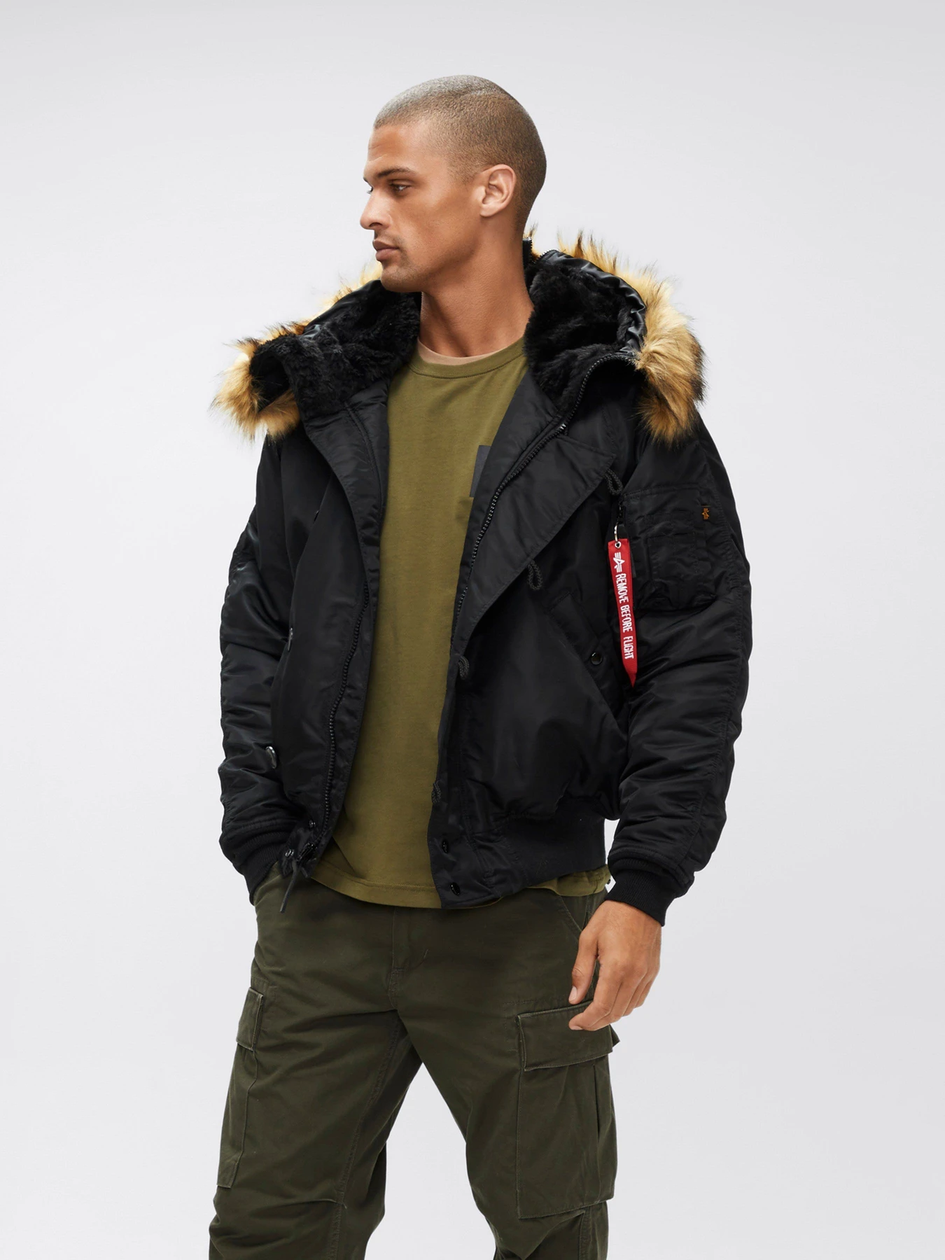 Куртки и дубленки Alpha Industries N-2B SHORT WAIST модель MJN30000C1_001 Фото
