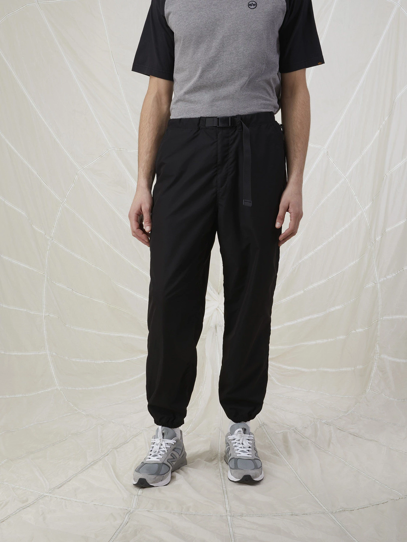 Брюки Alpha Industries Belted Jogger модель MBB53000C1_001 Брюки Alpha Industries Belted Jogger модель MBB53000C1_001 Фото