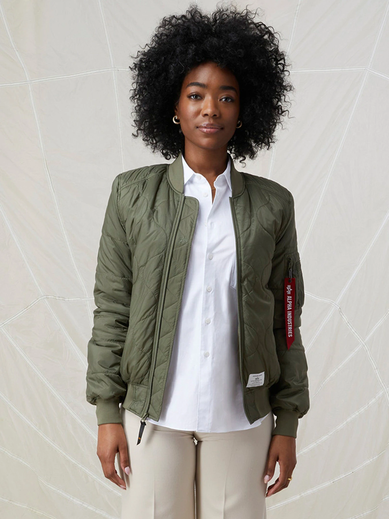 Куртки та дублянки Alpha Industries L-2B Quilted модель UJQ52000C1_359 Куртки та дублянки Alpha Industries L-2B Quilted модель UJQ52000C1_359 Фото