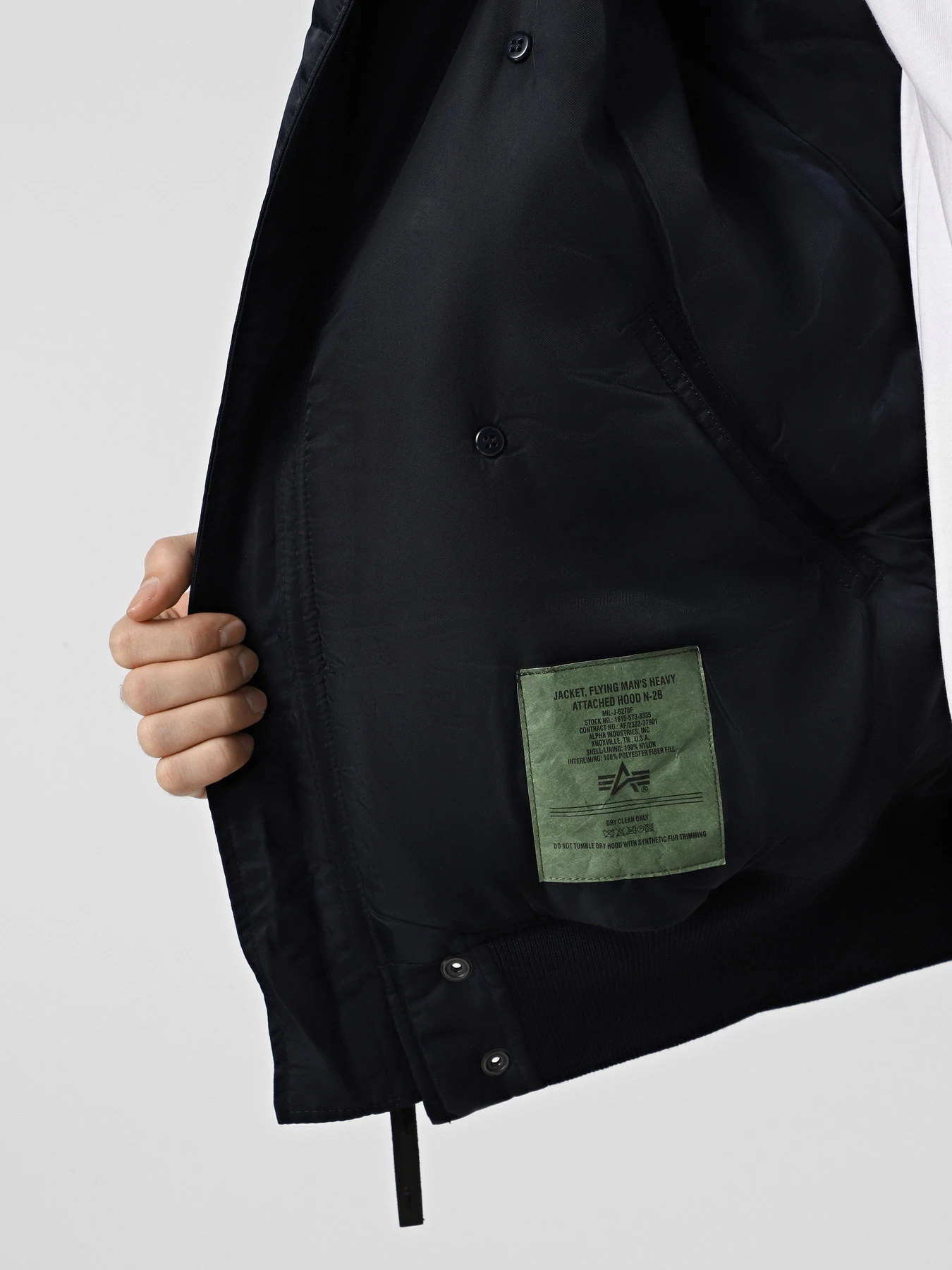 Куртки и дубленки Alpha Industries N-2B SHORT WAIST модель MJN30000C1_410 Фото
