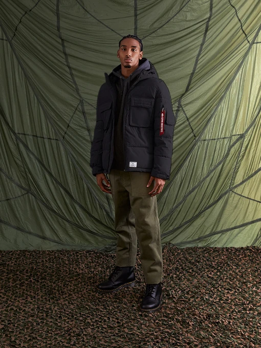 Куртки и дубленки Alpha Industries Hooded Puffer Jacket модель MJH52500C1_001 Фото