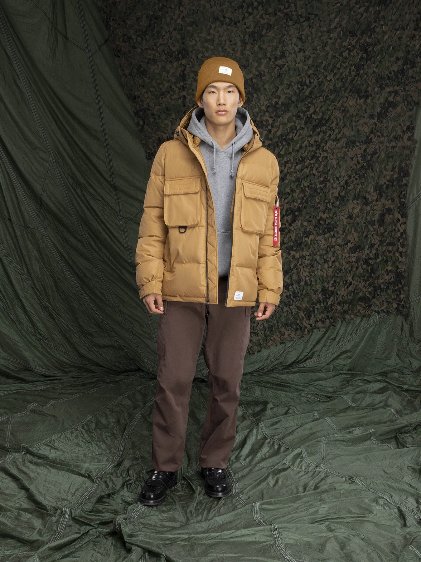Куртки и дубленки Alpha Industries Hooded Puffer Jacket модель MJH52500C1_219 Куртки и дубленки Alpha Industries Hooded Puffer Jacket модель MJH52500C1_219 Фото