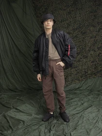 Куртки та дублянки Alpha Industries MA-1 Bloodlight Gen II модель MJM53503C1_001 Фото