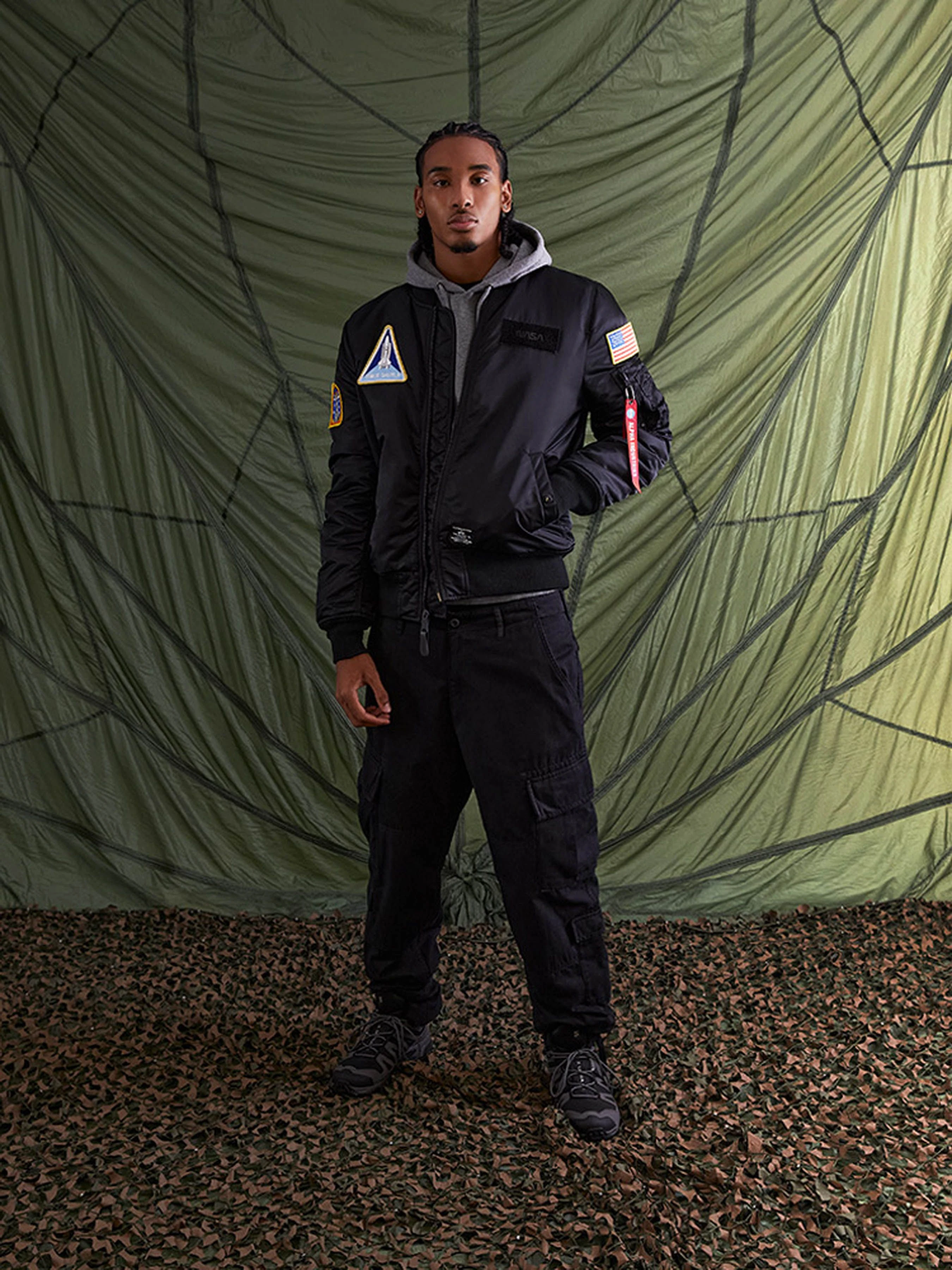 Чоловічий Бомбер Alpha Industries Nasa MA-1 фото 2