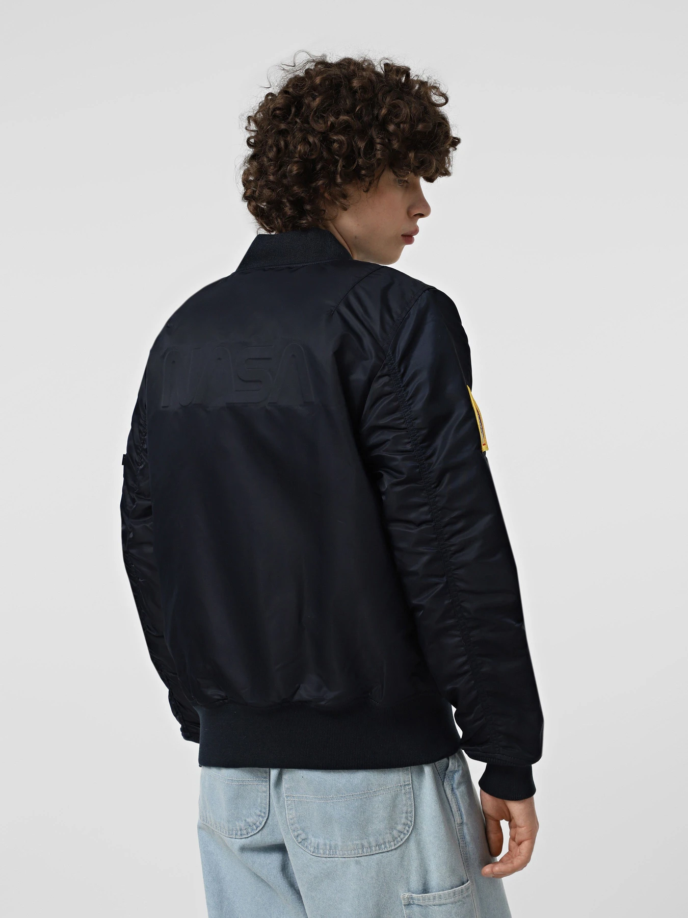 Куртки и дубленки Alpha Industries Nasa MA-1 модель MJN53500C1_410 Фото