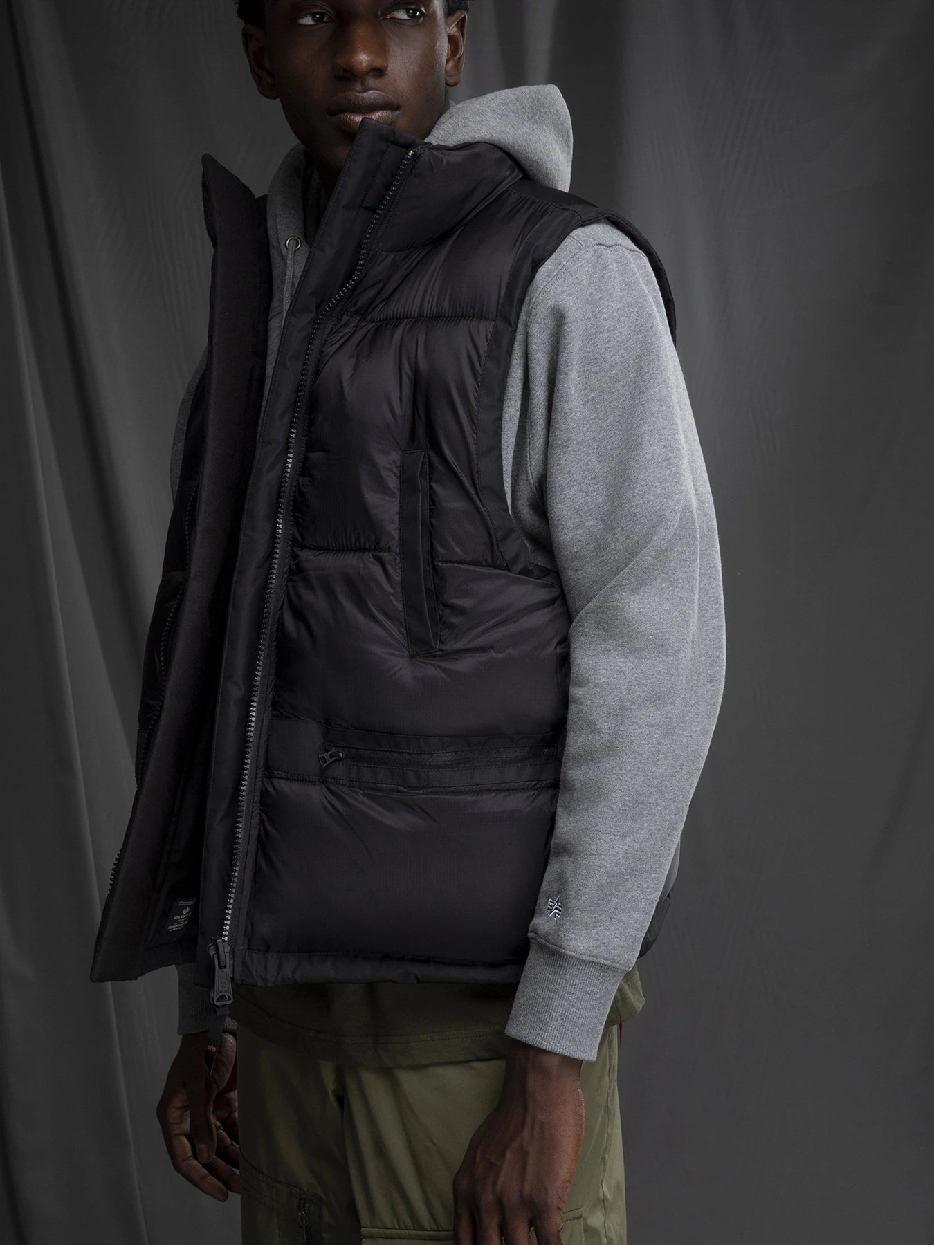 Куртки и дубленки Alpha Industries PCU MOD VEST модель MJU53500C1_001 Фото
