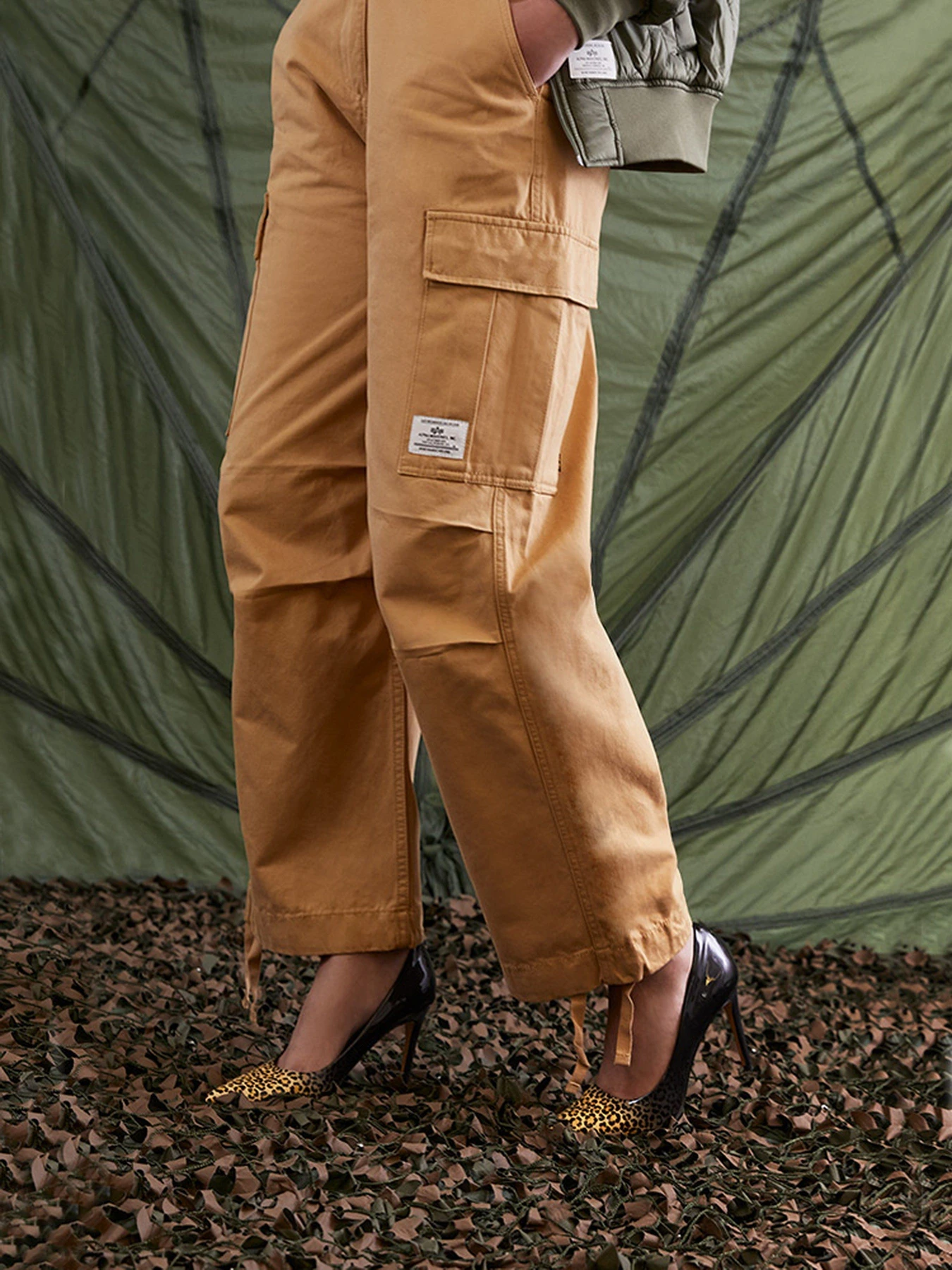 Штани Alpha Industries M-65 модель WBM53500CO_219 Штани Alpha Industries M-65 модель WBM53500CO_219 Фото