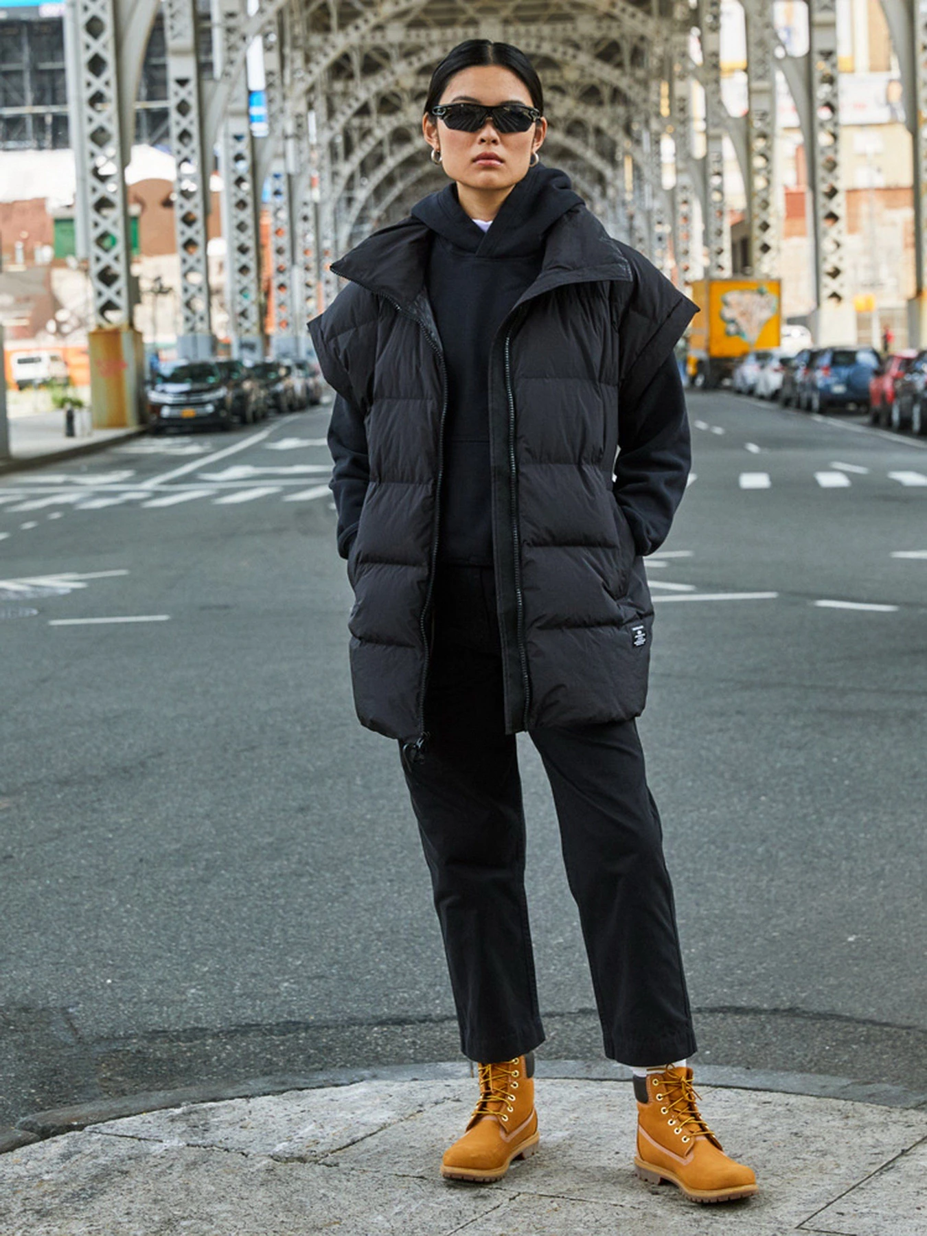 Куртки и дубленки Alpha Industries Sierra Belted Vest модель WJB53500C1_001 Фото