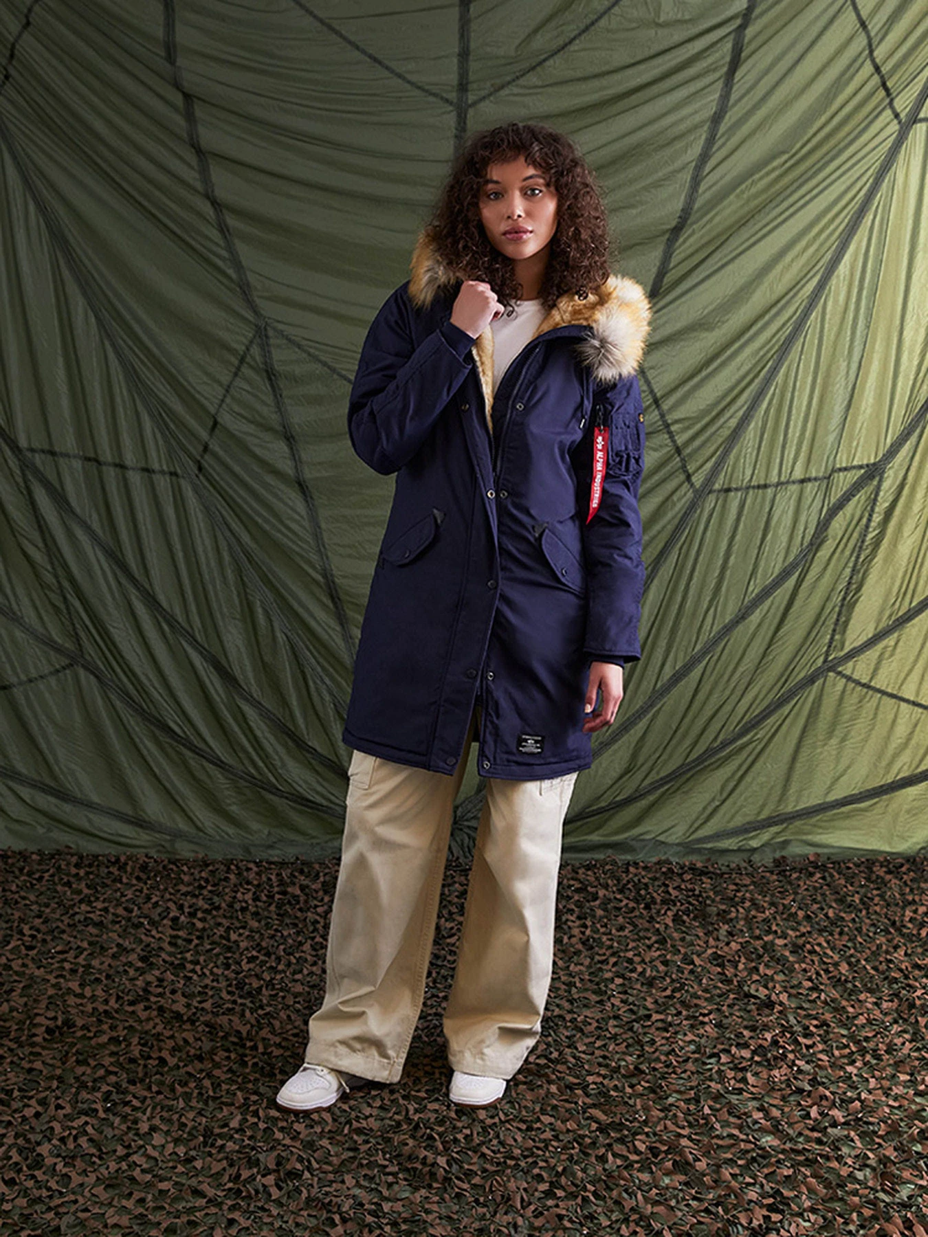 Куртки и дубленки Alpha Industries Elyse Gen II модель WJE52500C1_410 Куртки и дубленки Alpha Industries Elyse Gen II модель WJE52500C1_410 Фото