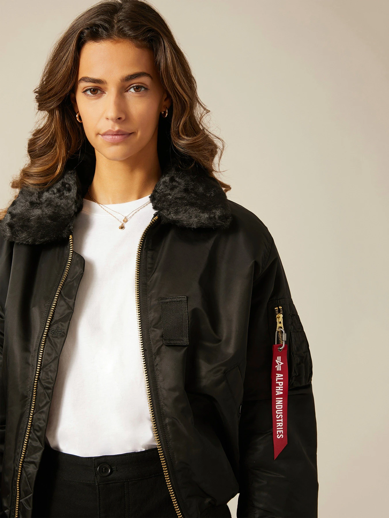 Куртки та дублянки Alpha Industries B-15 модель MJB23010C1_001 Фото