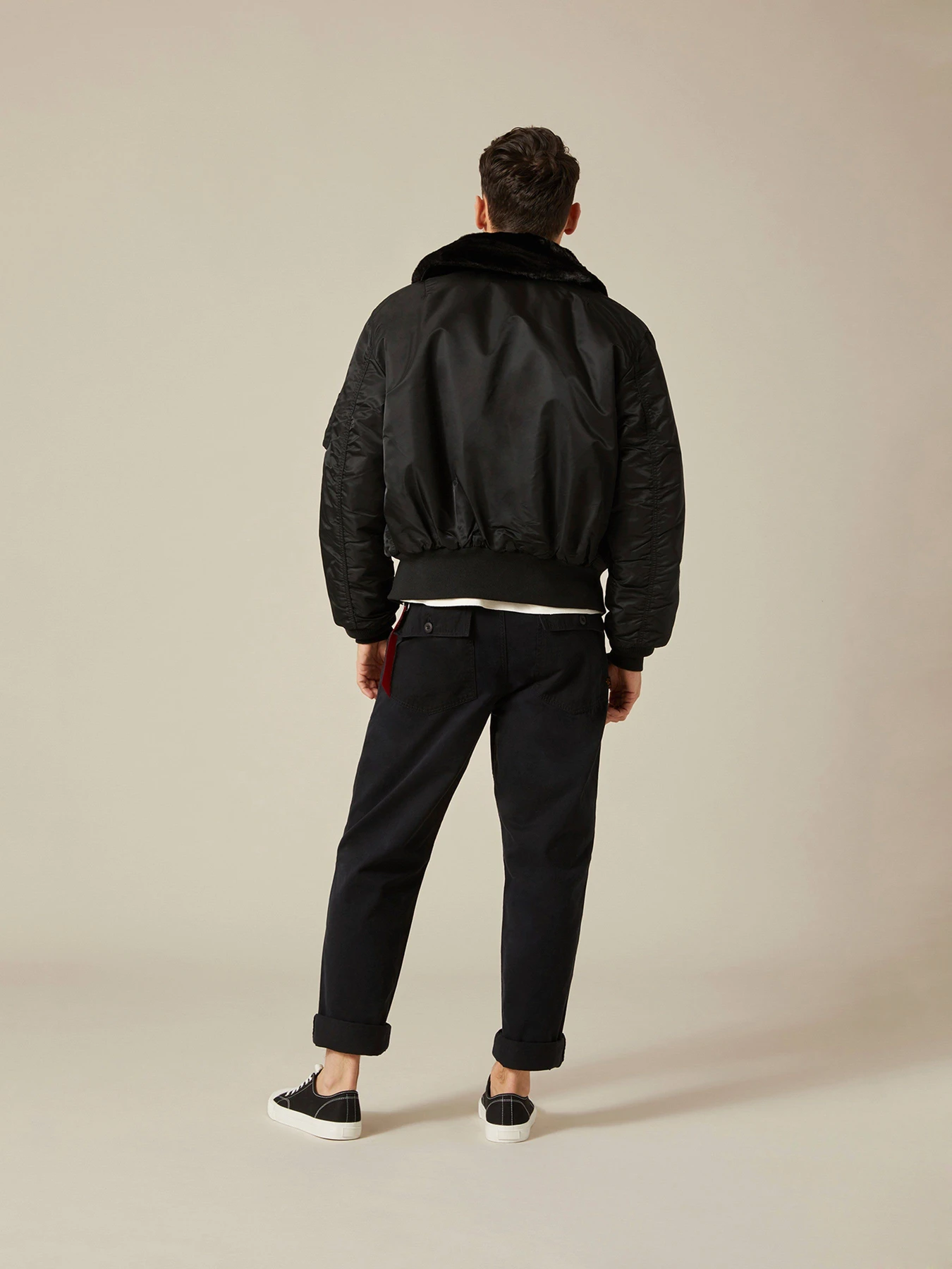 Куртки та дублянки Alpha Industries B-15 модель MJB23010C1_001 Фото