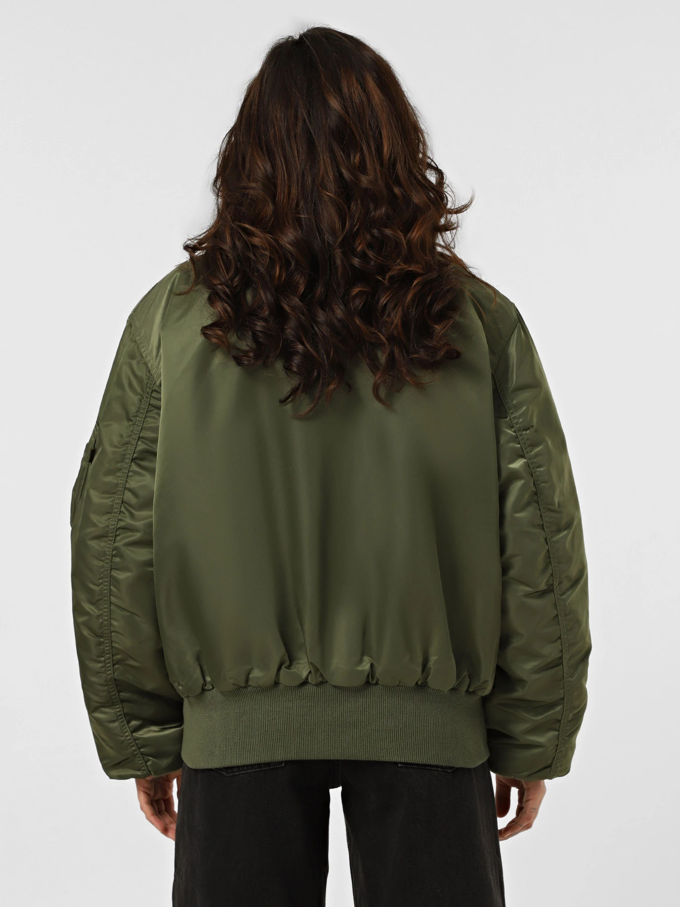 Куртки та дублянки Alpha Industries B-15 модель MJB23010C1_310 Куртки та дублянки Alpha Industries B-15 модель MJB23010C1_310 Фото