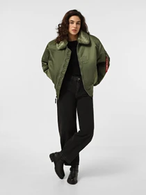 Куртки та дублянки Alpha Industries B-15 модель MJB23010C1_310 Фото