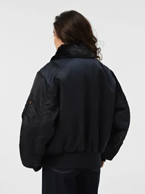 Куртки и дубленки Alpha Industries B-15 модель MJB23010C1_410 Фото