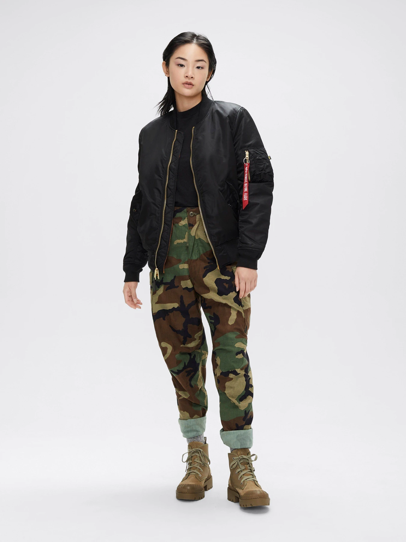 Куртки и дубленки Alpha Industries MA-1 модель WJM44500C1_001 Фото