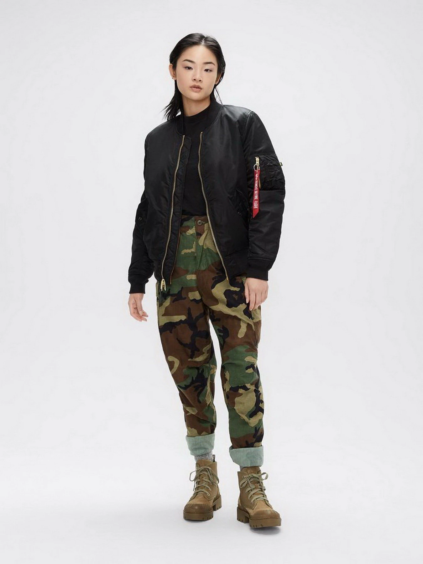 Куртки и дубленки Alpha Industries MA-1 модель WJM44500C1_001 Фото
