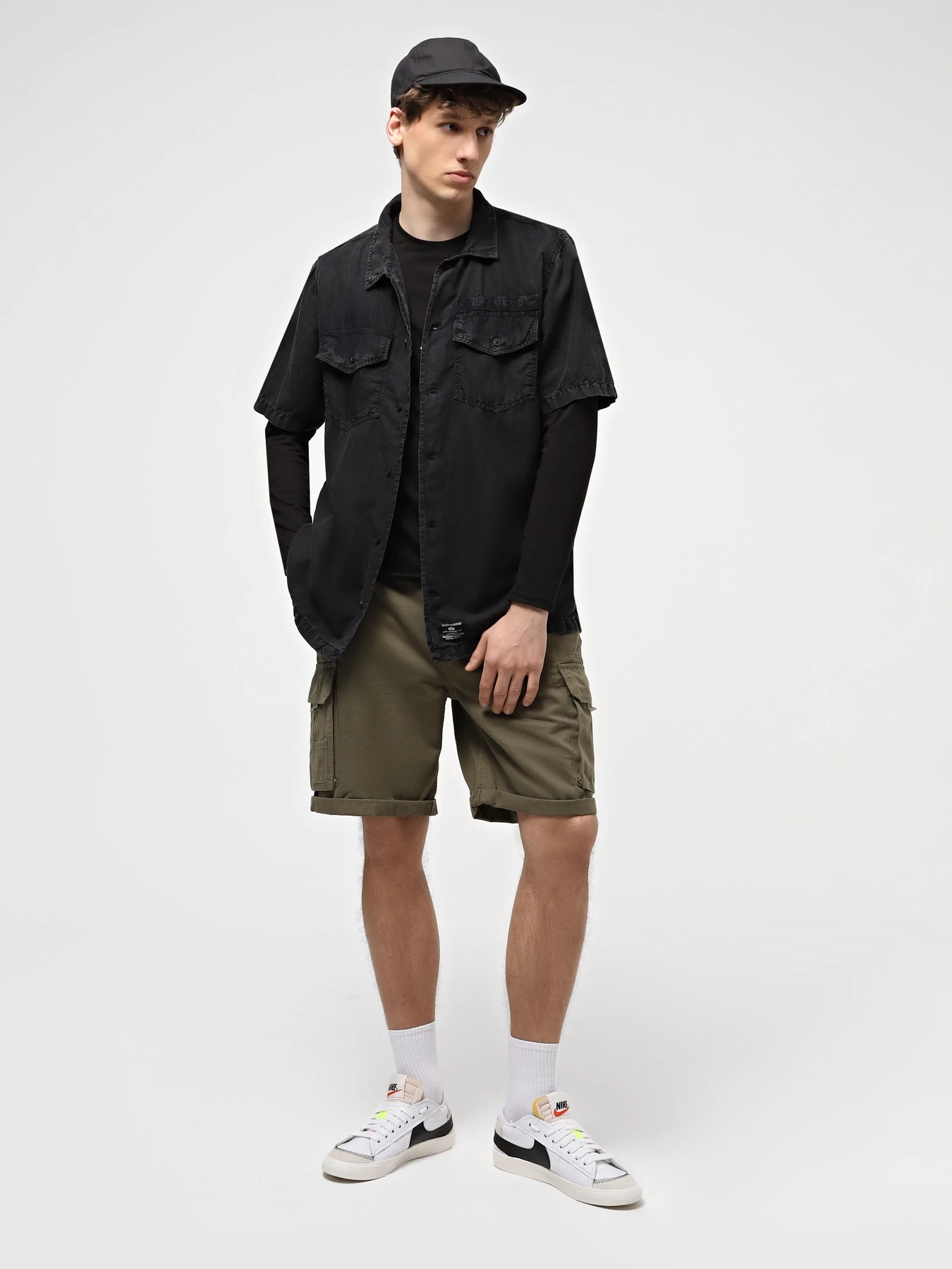 Шорти Alpha Industries Crew модель MBC53000C1_359 Шорти Alpha Industries Crew модель MBC53000C1_359 Фото