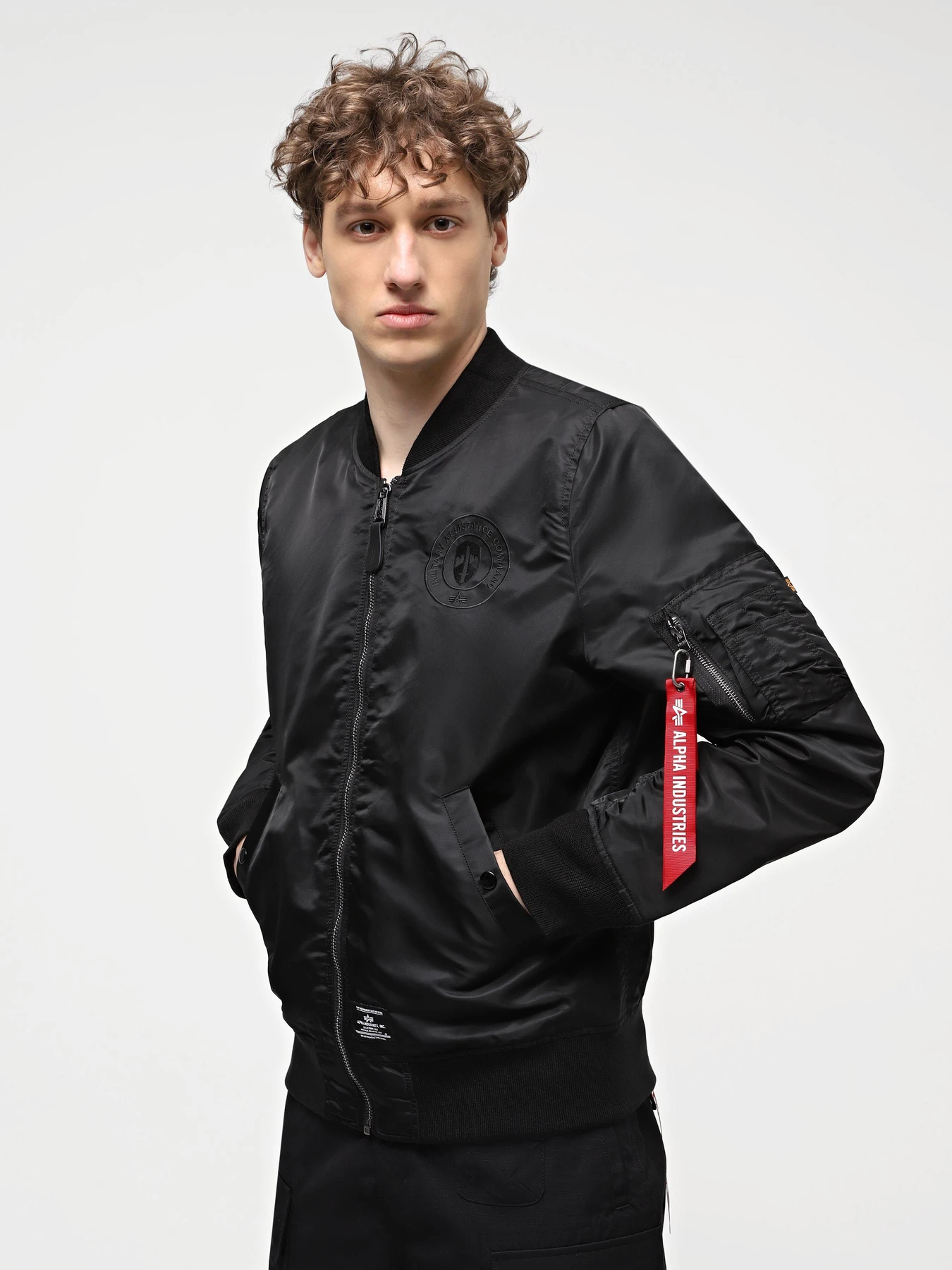 Куртки та дублянки Alpha Industries L-2b Dragonfly Blood Chit Gen II модель MJL53000C1_001 Куртки та дублянки Alpha Industries L-2b Dragonfly Blood Chit Gen II модель MJL53000C1_001 Фото