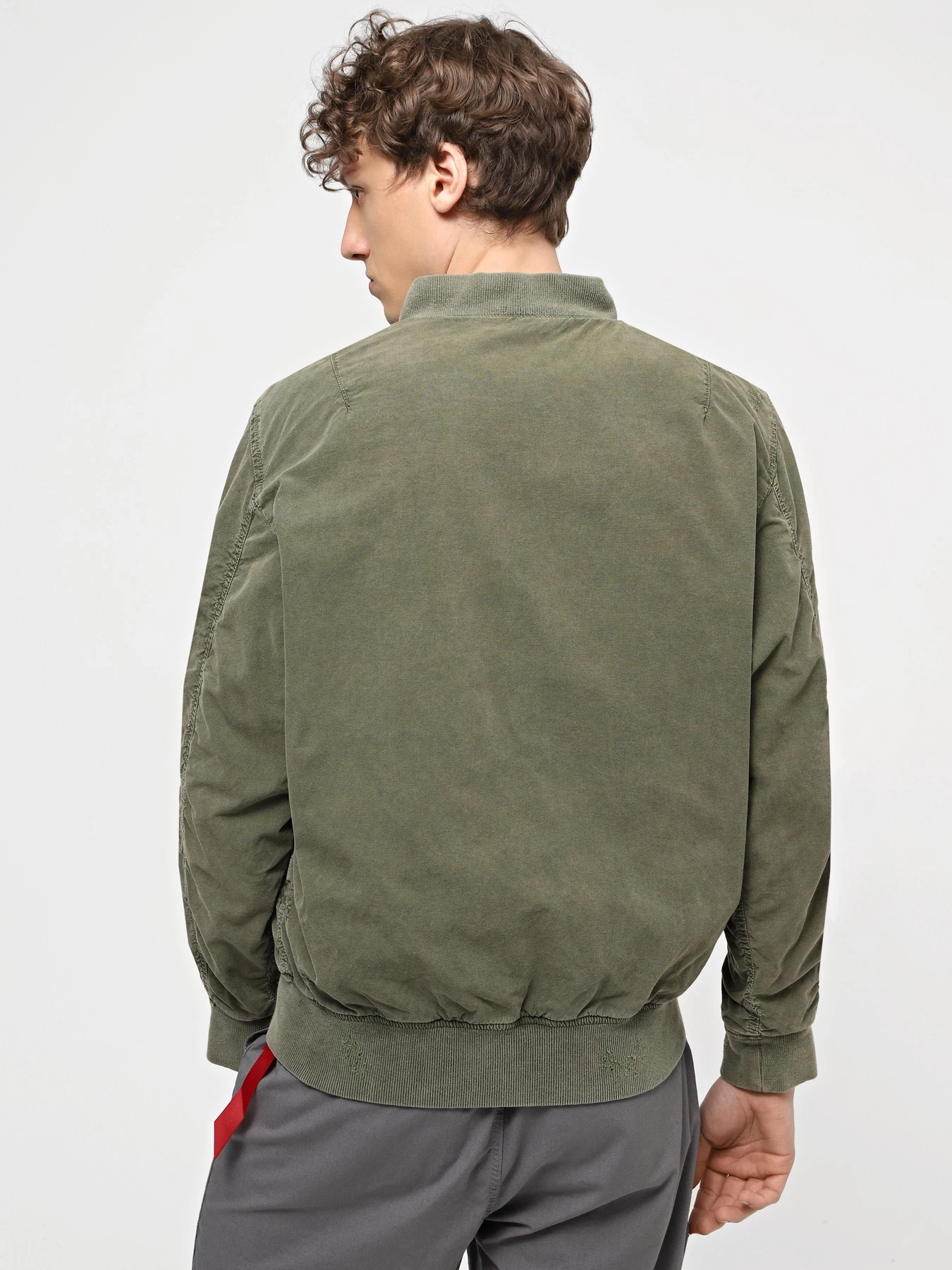 Куртки и дубленки Alpha Industries L-2b Rip And Repair модель MJL54000CO_359 Фото