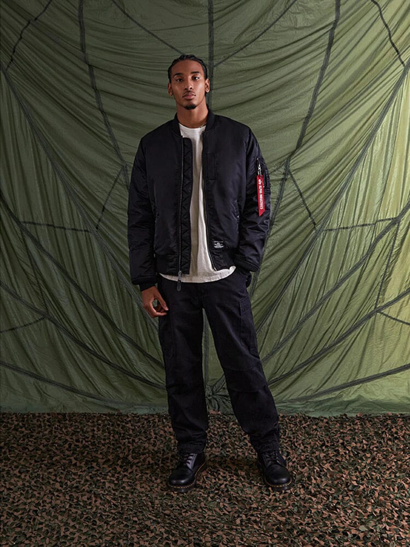 Куртки та дублянки Alpha Industries Ma-1 Mod модель MJM53504C1_410 Куртки та дублянки Alpha Industries Ma-1 Mod модель MJM53504C1_410 Фото