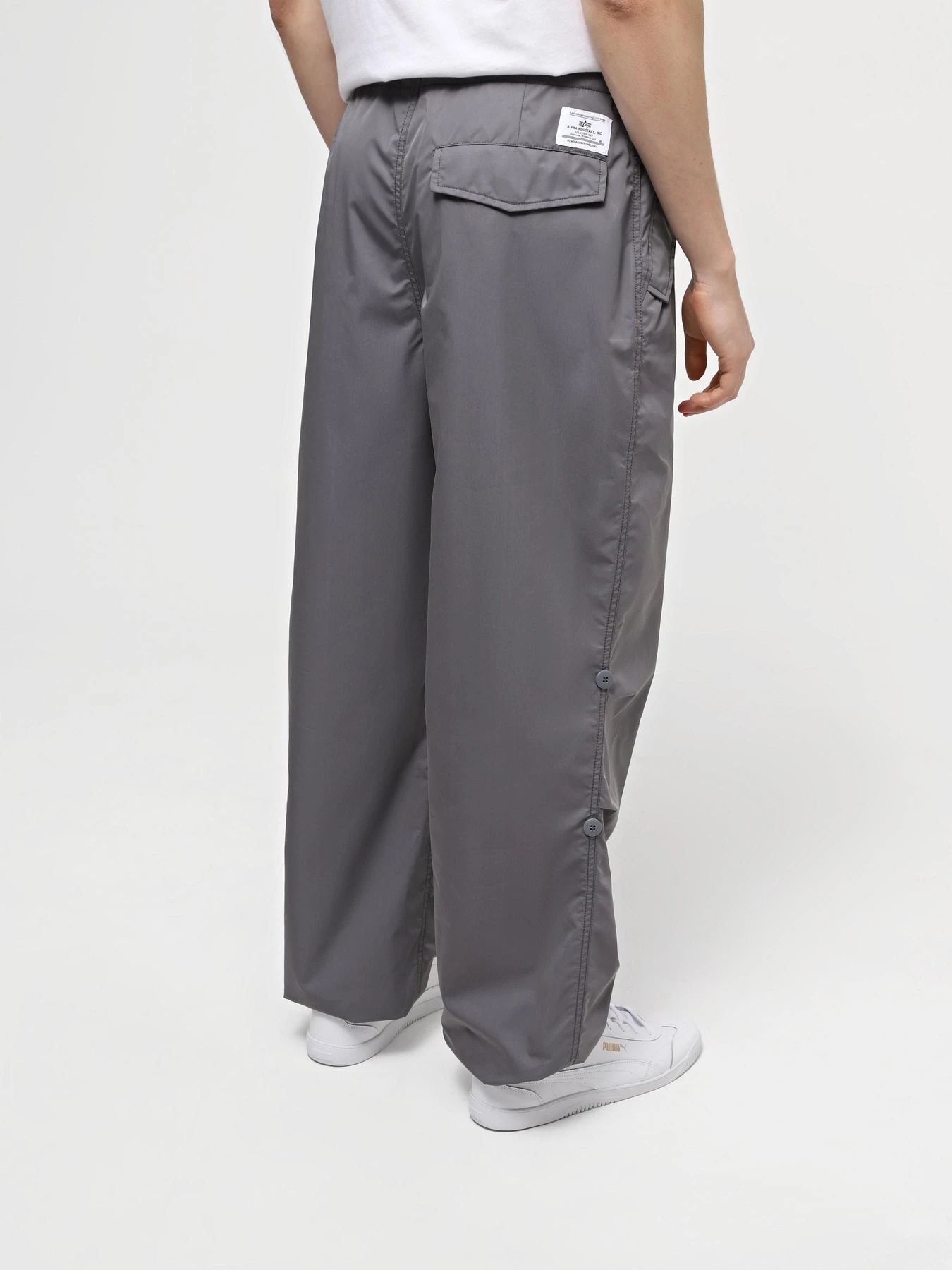 Брюки Alpha Industries Parachute модель UBU54000C1_056 Брюки Alpha Industries Parachute модель UBU54000C1_056 Фото