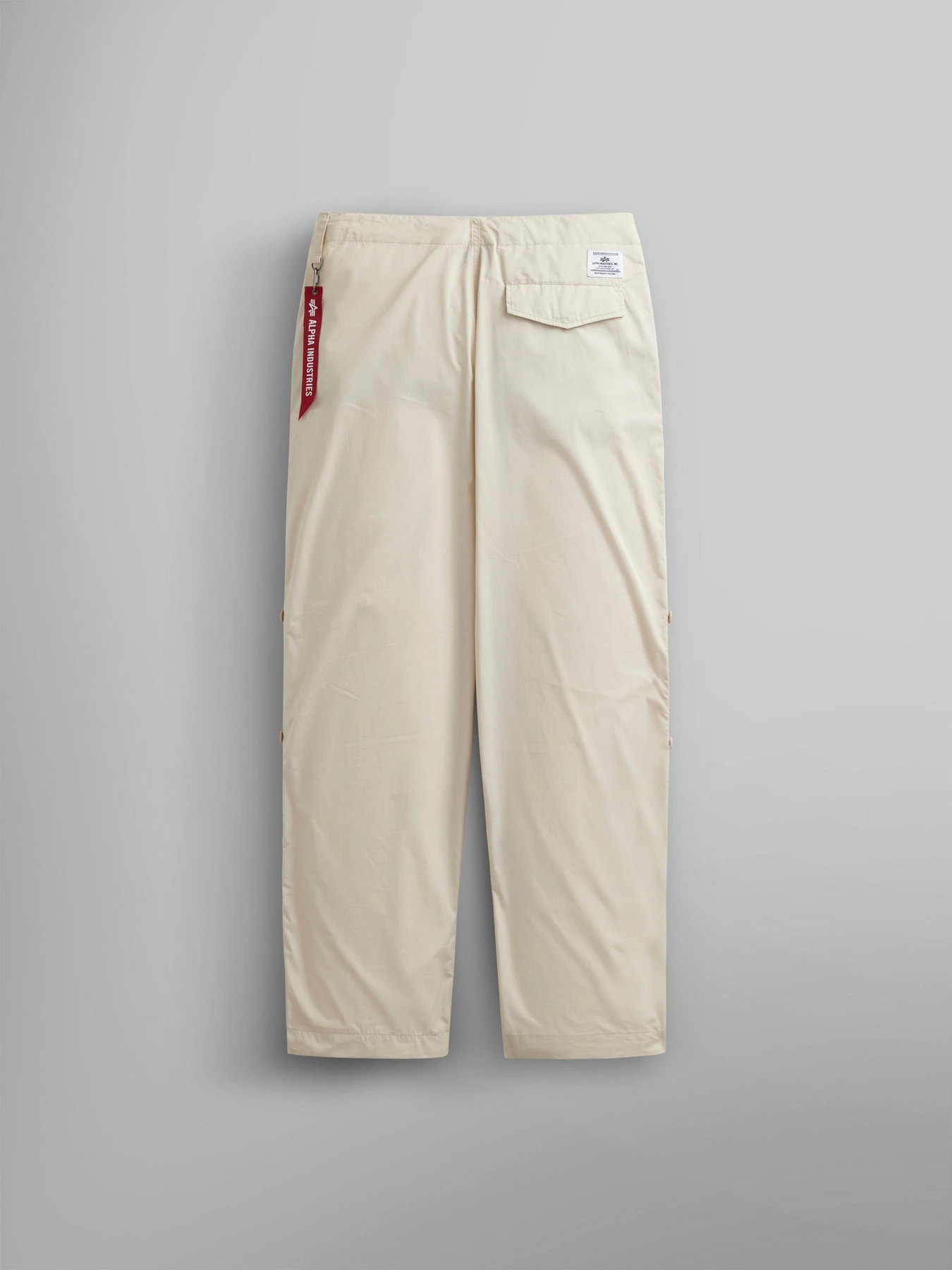 Брюки Alpha Industries Parachute модель UBU54000C1_056 Брюки Alpha Industries Parachute модель UBU54000C1_056 Фото