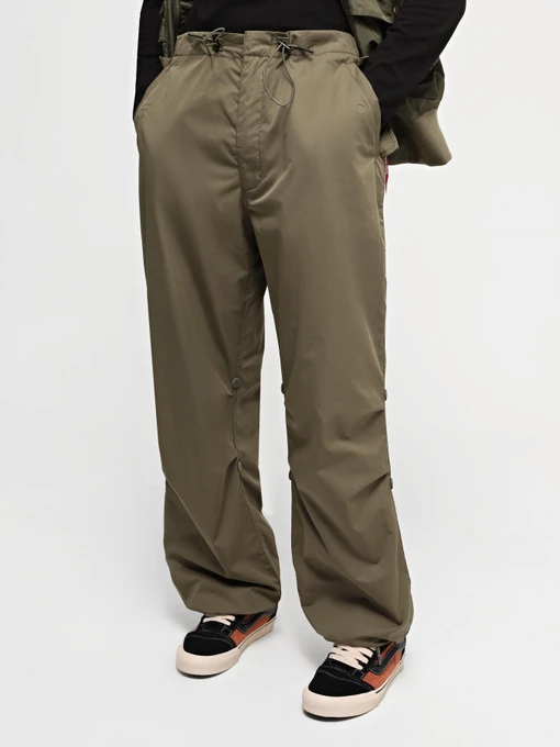 Бавовняні Жіночі Джогери Alpha Industries Parachute фото 2